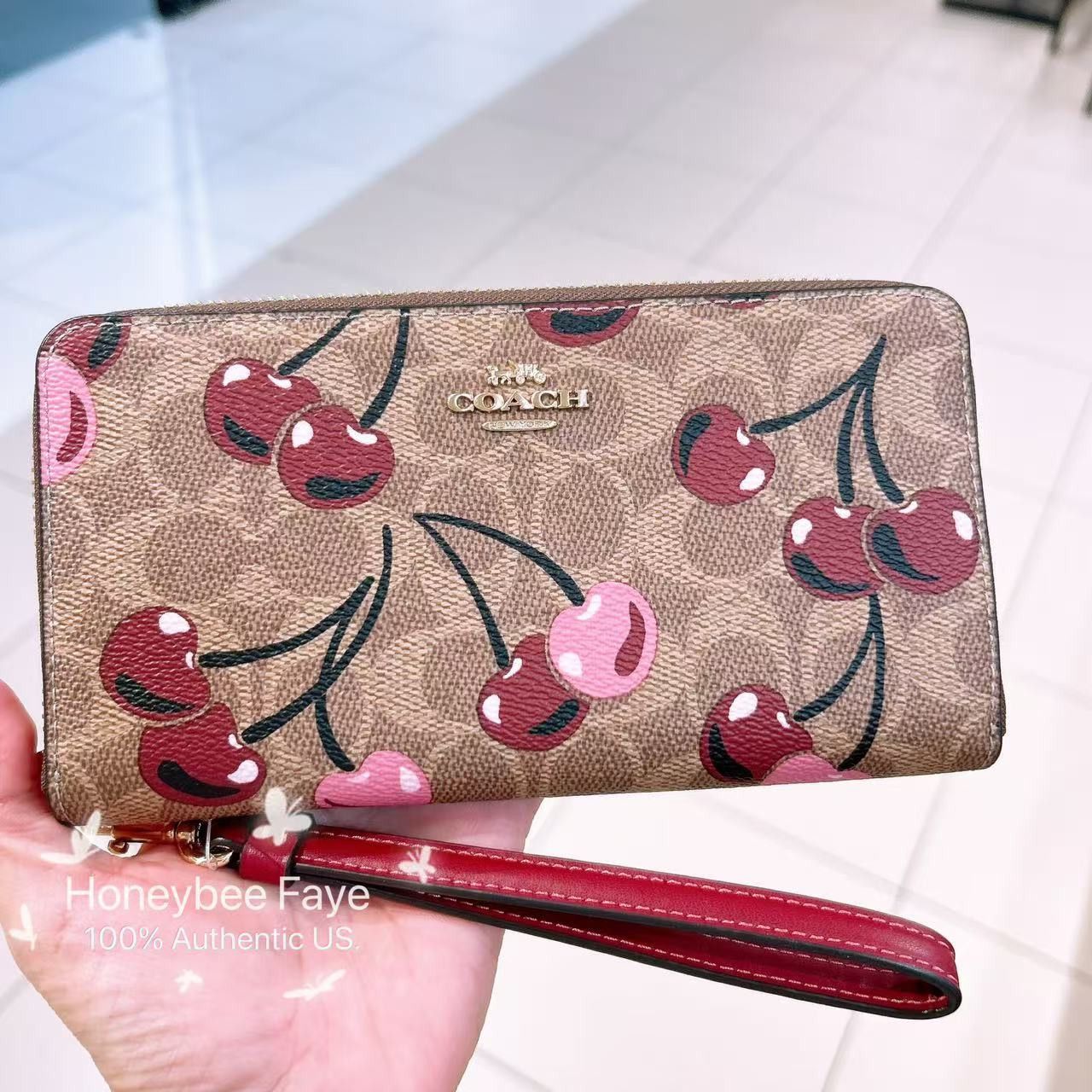 Coach 🍒 Long Zip Around Wallet With Cherry Print CZ328