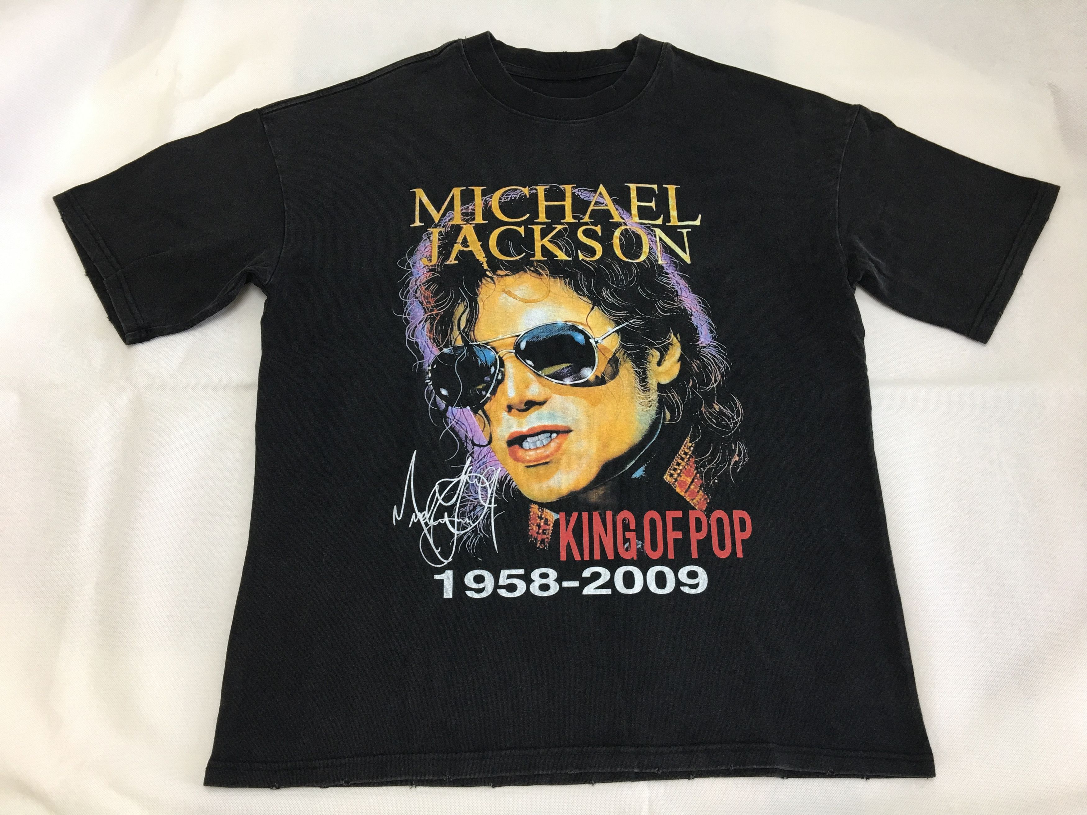 Michael Jackson Michael Jackson King of Pop 90s Graphic Large Faded ...