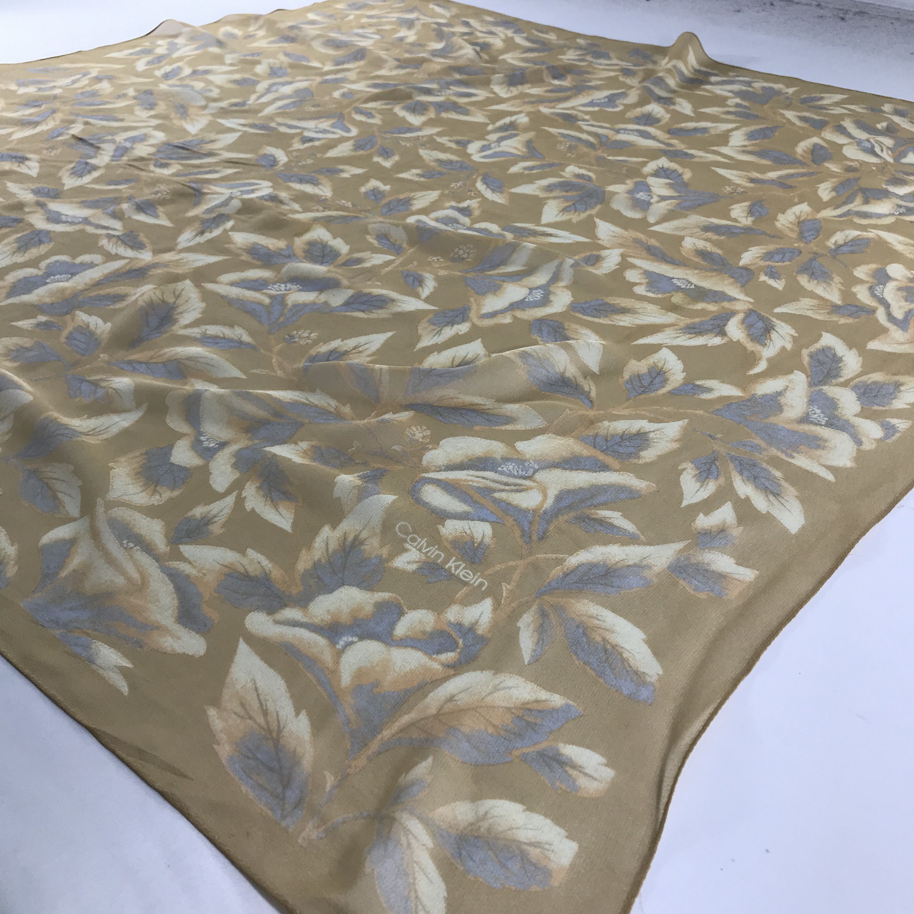 Calvin Klein Vintage Calvin Klein Silk Scarf Size ONE SIZE - 3 Thumbnail