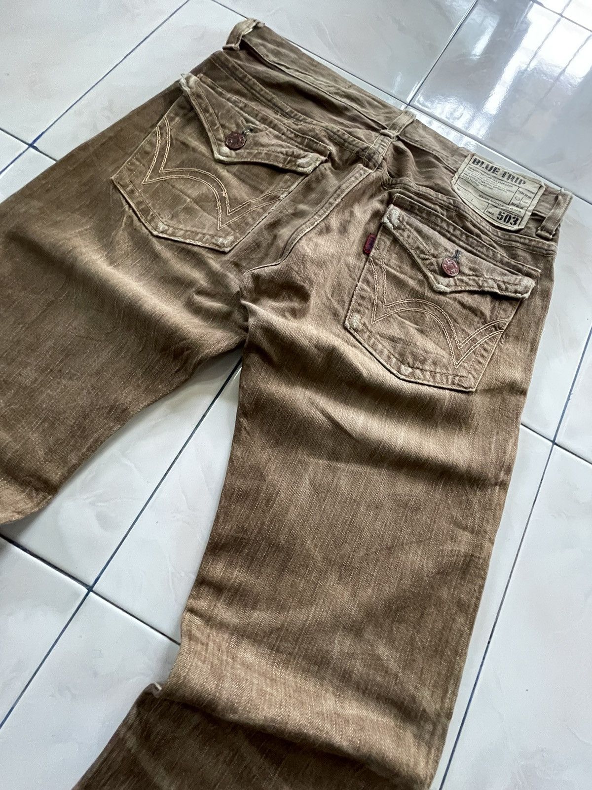 Edwin × Le Grande Bleu (L.G.B.) × Vintage Vintage Edwin 503 Flare Brown Faded Whiskers Man Jeans Size US 31 - 12 Thumbnail