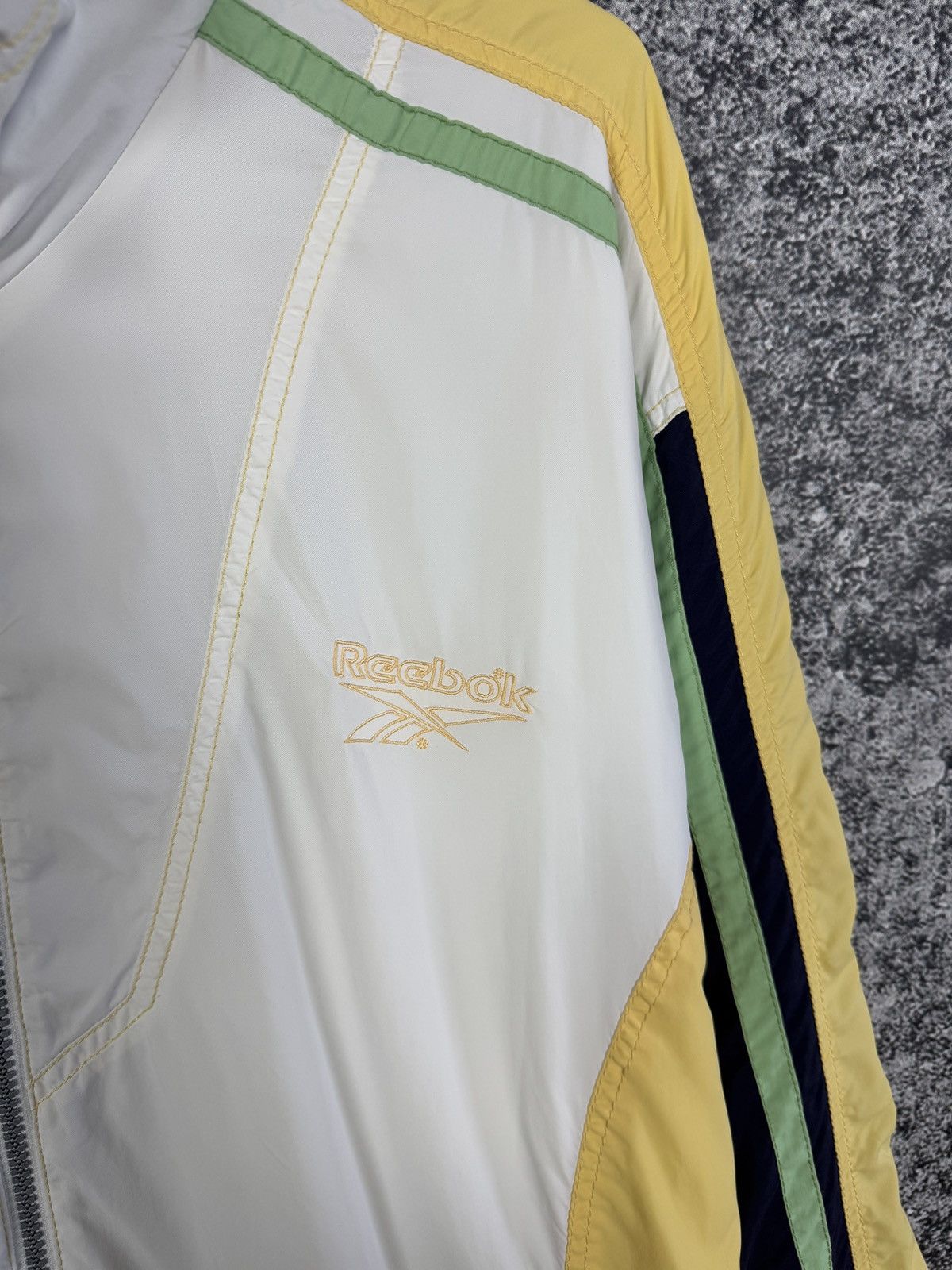 Reebok Men’s Reebok Vintage Nylon Jacket 90s Retro Size M-L Size US L / EU 52-54 / 3 - 6 Thumbnail