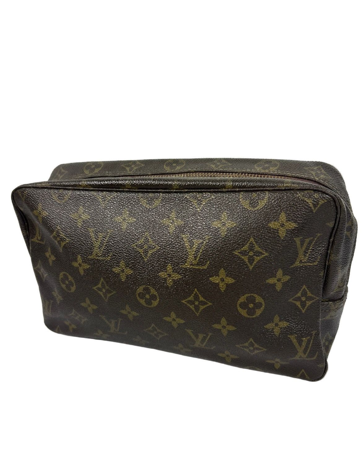 Louis Vuitton Louis Vuitton Monogram Toiletry Bag Size ONE SIZE - 2 Thumbnail