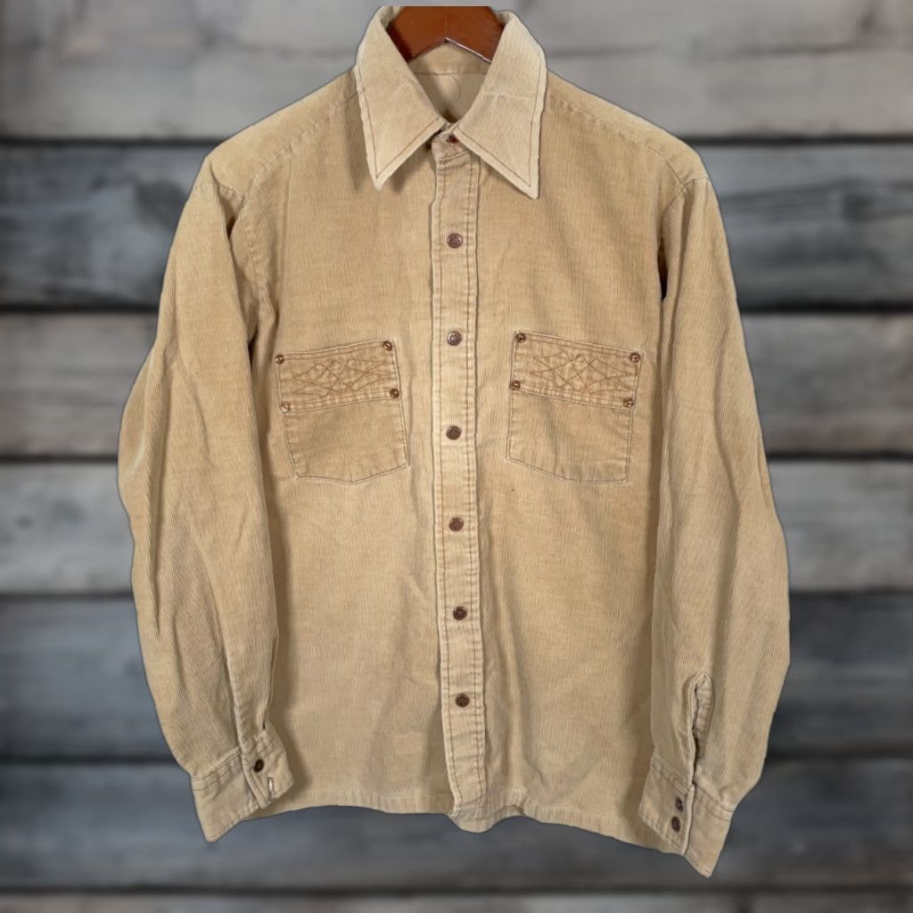 Wrangler VINTAGE Wrangler Corduroy Shirt Men Large Beige Snap Button Western 70s 80s Rockabilly Size US L / EU 52-54 / 3 - 1 Thumbnail