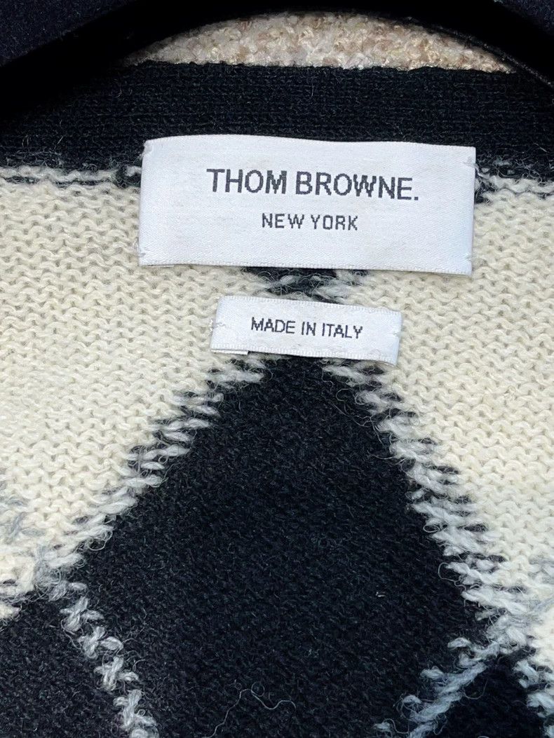 Thom Browne Thom Browne A long sleeve diamond knit cardigan Size US L / EU 52-54 / 3 - 4 Thumbnail