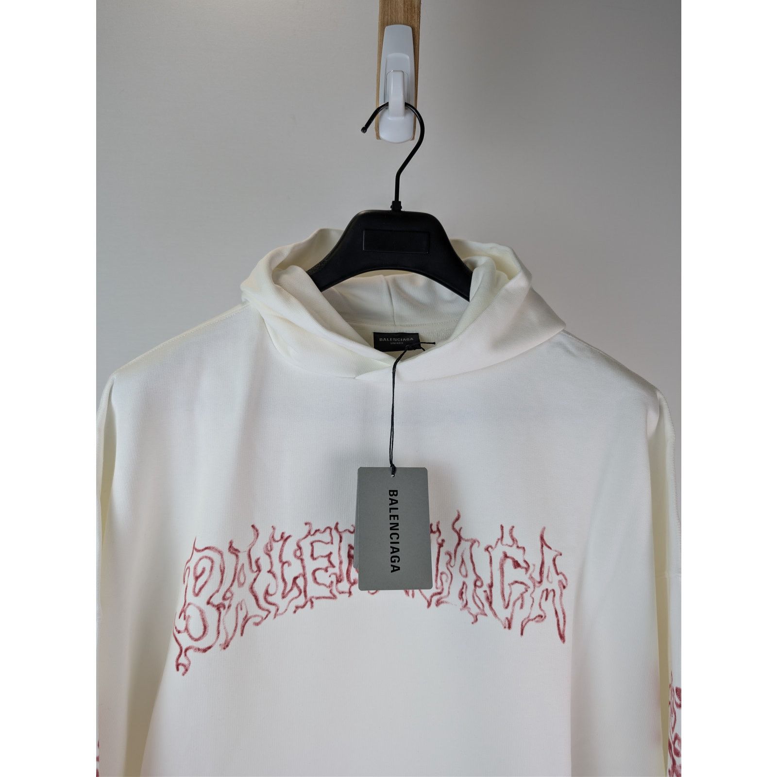 Balenciaga o1rshd1 Large Fit Hoodie in White / Red Size US L / EU 52-54 / 3 - 7 Thumbnail