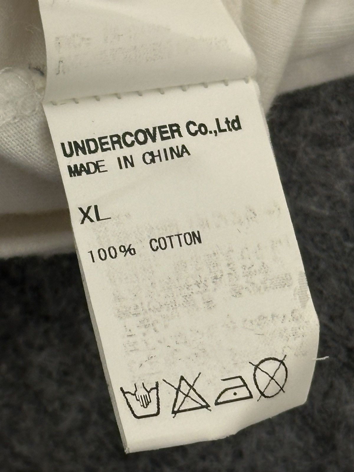 Undercover Undercover white t-shirt a black graphic of a teddy bear. Size US XL / EU 56 / 4 - 10 Thumbnail