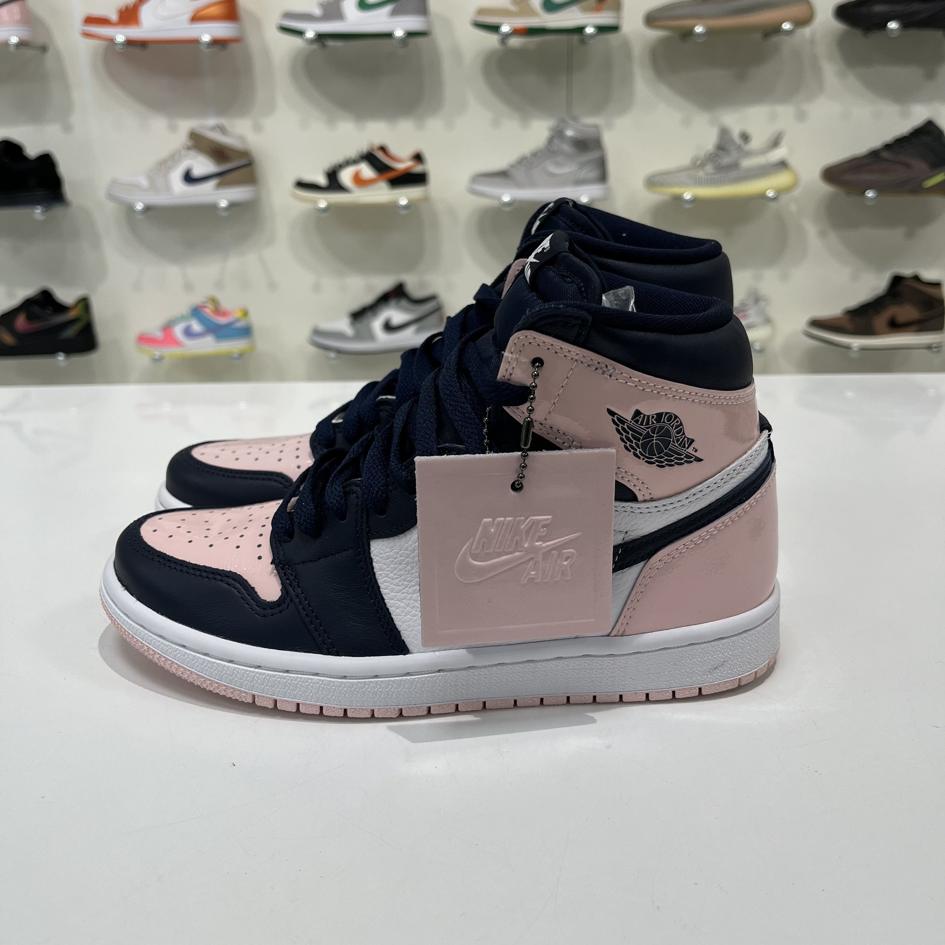 Nike Air Jordan 1 Retro High Og Atmosphere Size US 6 / IT 36 - 2 Thumbnail