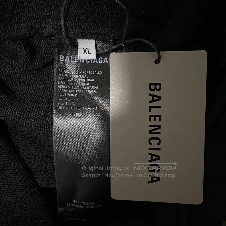 Balenciaga Balenciaga Black Faded Logo Sweatshirt Size US XL / EU 56 / 4 - 4 Thumbnail