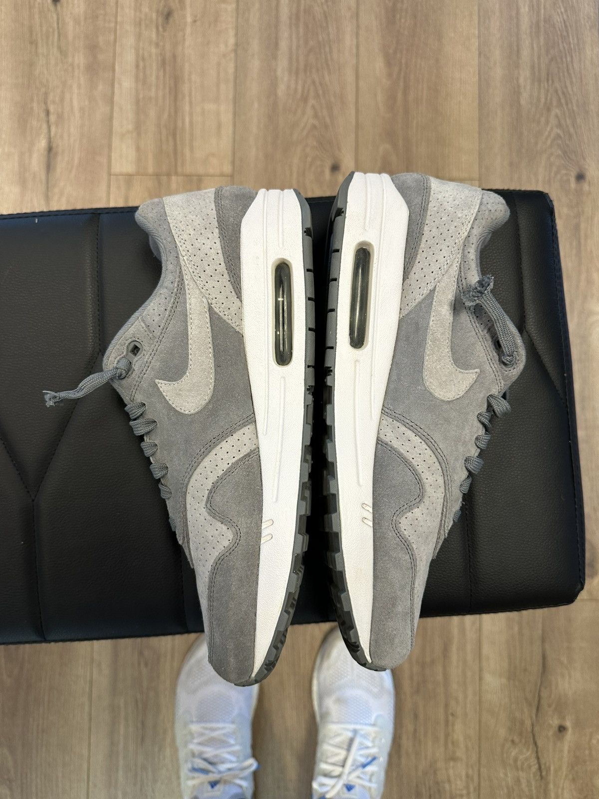 Nike Nike Air Max 1 Size US 9.5 / EU 42-43 - 5 Thumbnail