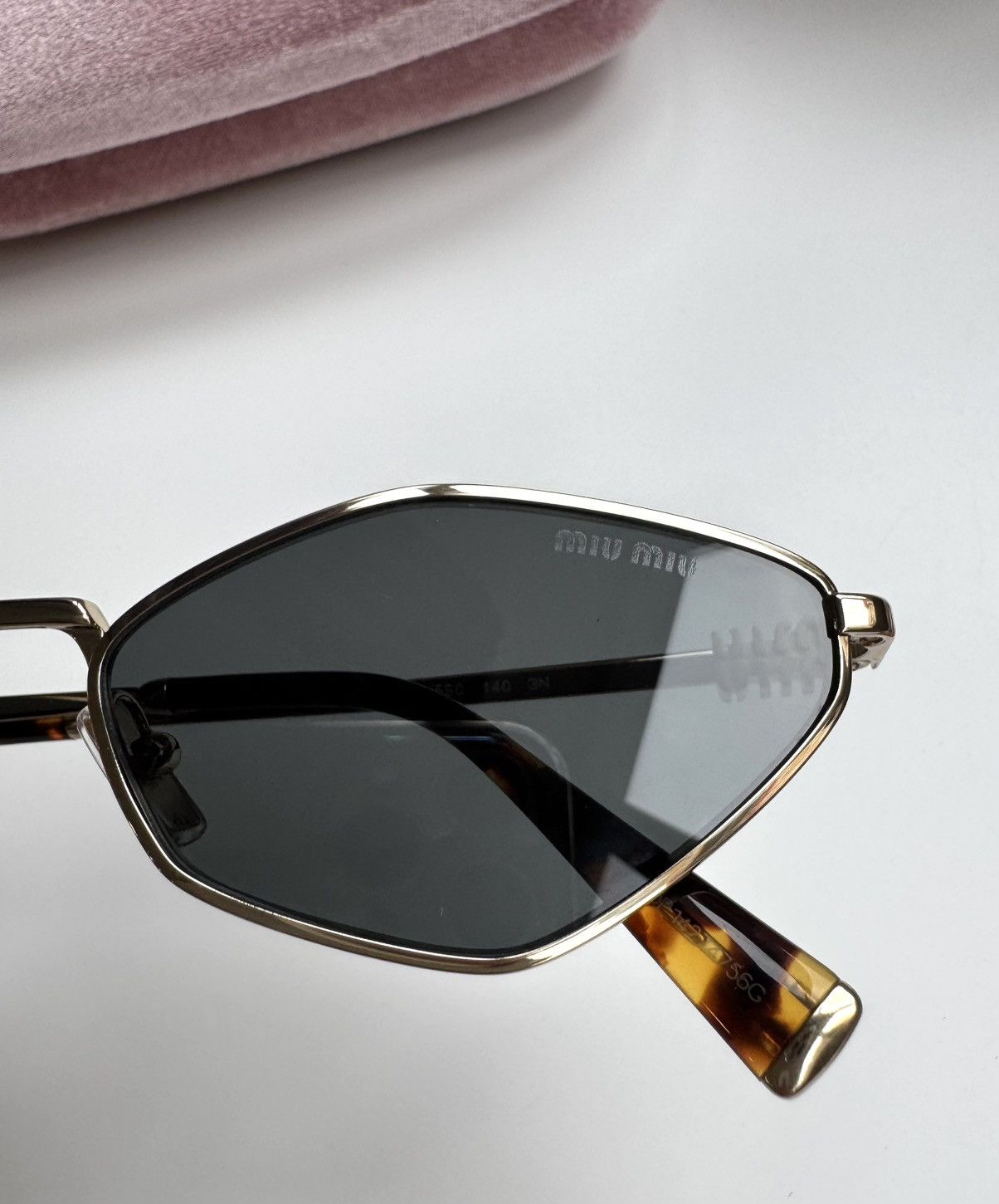 Miu Miu × Vintage NEW Miu Miu sunglasses SMU 56ZS ZVN-5S0 Size ONE SIZE - 4 Thumbnail