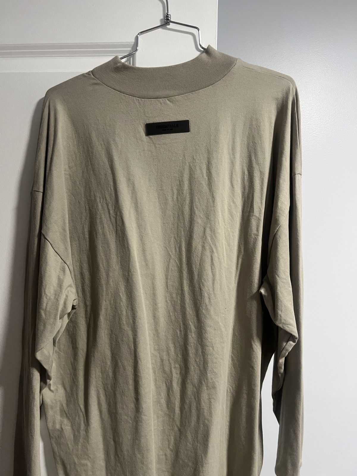 Essentials Essentials long sleeve 22’ Size US S / EU 44-46 / 1 - 3 Thumbnail