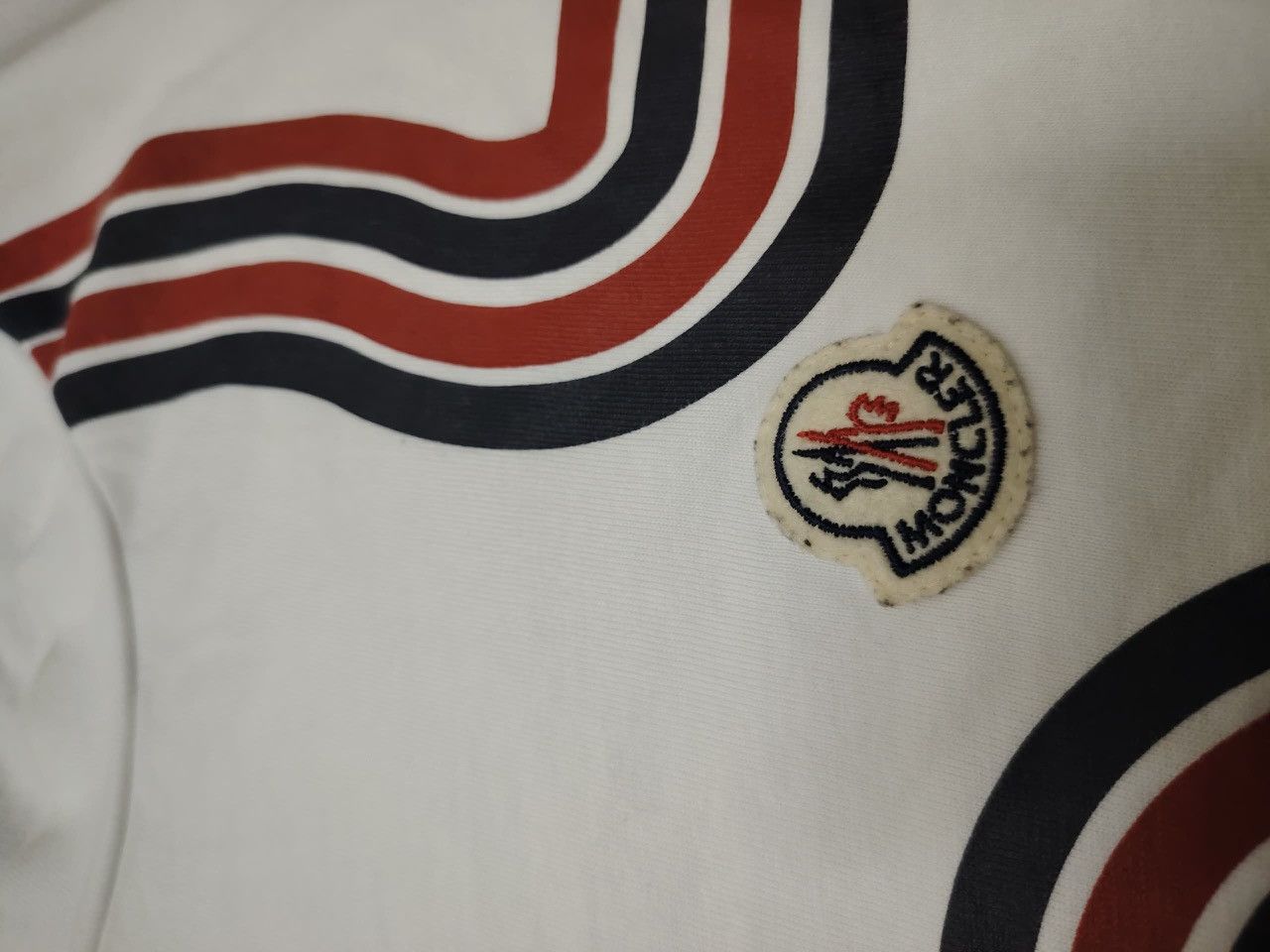 Moncler T-shirt Moncler Size US XL / EU 56 / 4 - 6 Thumbnail