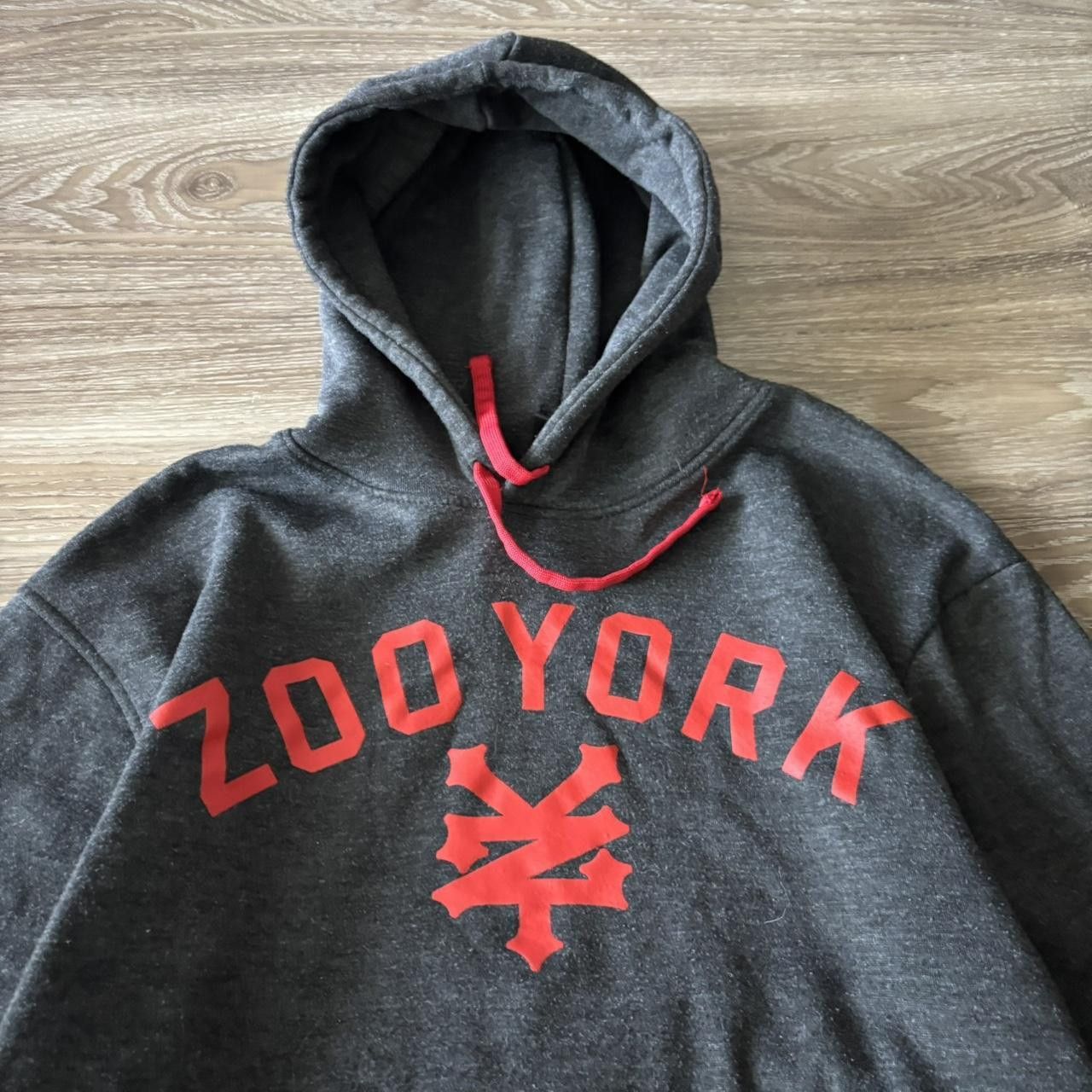 Zoo York Crazy Vintage Y2K/2000s Grunge Zoo York Skater Pullover Hoodie! Size L Size US L / EU 52-54 / 3 - 2 Thumbnail