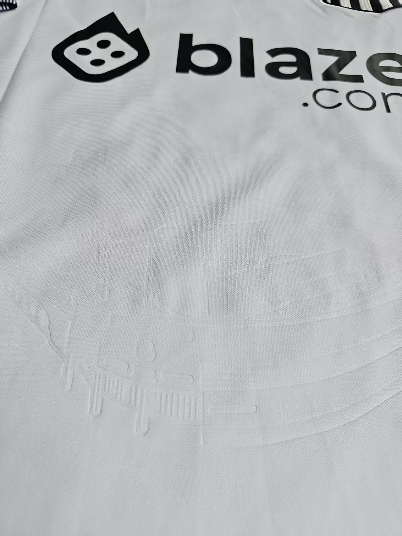 Other Santos FC #10 Neymar Jersey Size US L / EU 52-54 / 3 - 3 Thumbnail