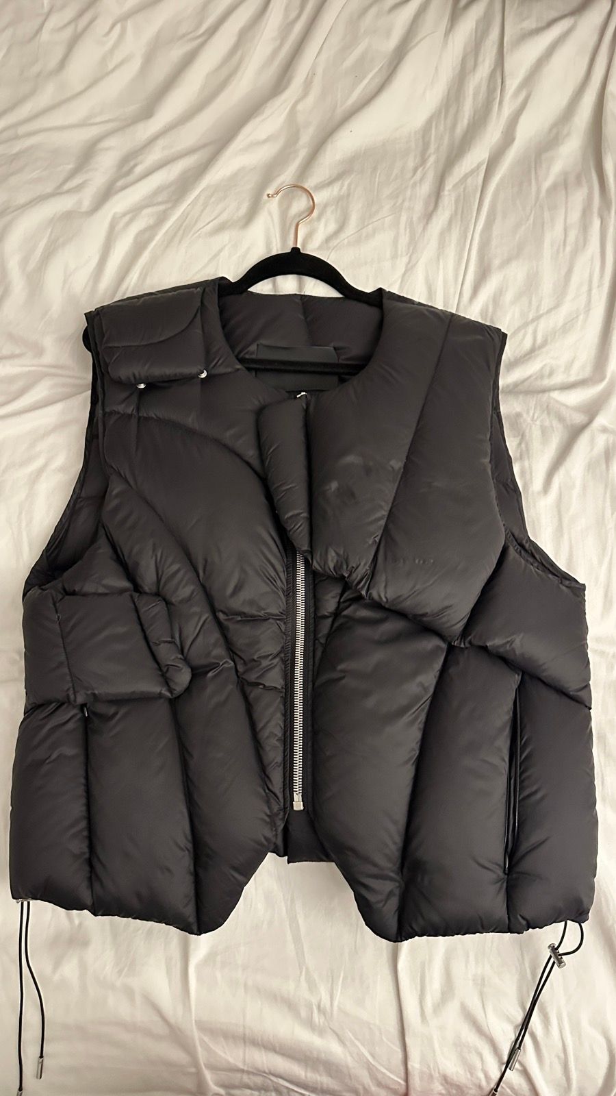 Pre-owned Heliot Emil Symmetrical Down Vest In Black