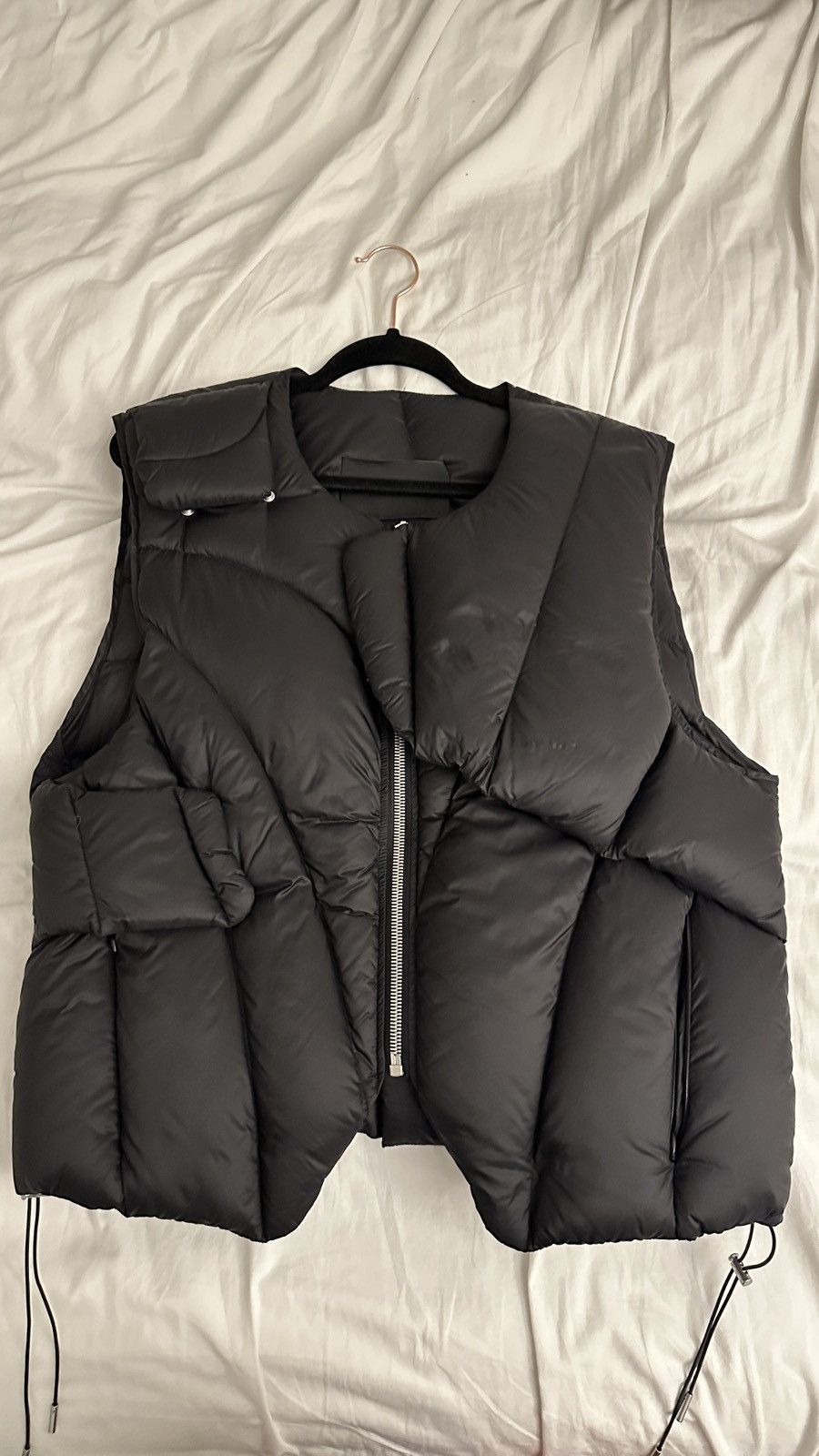 Pre-owned Heliot Emil Symmetrical Down Vest In Black