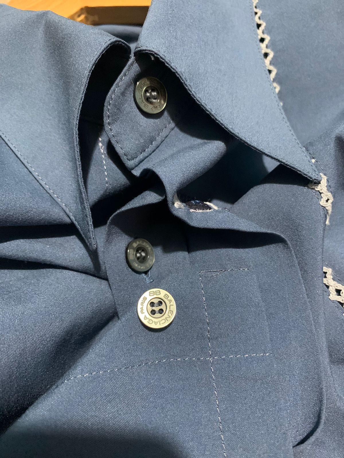 Balenciaga 🔥LastDrop Balenciaga hiden button embroidered silk shirt Size US L / EU 52-54 / 3 - 5 Thumbnail