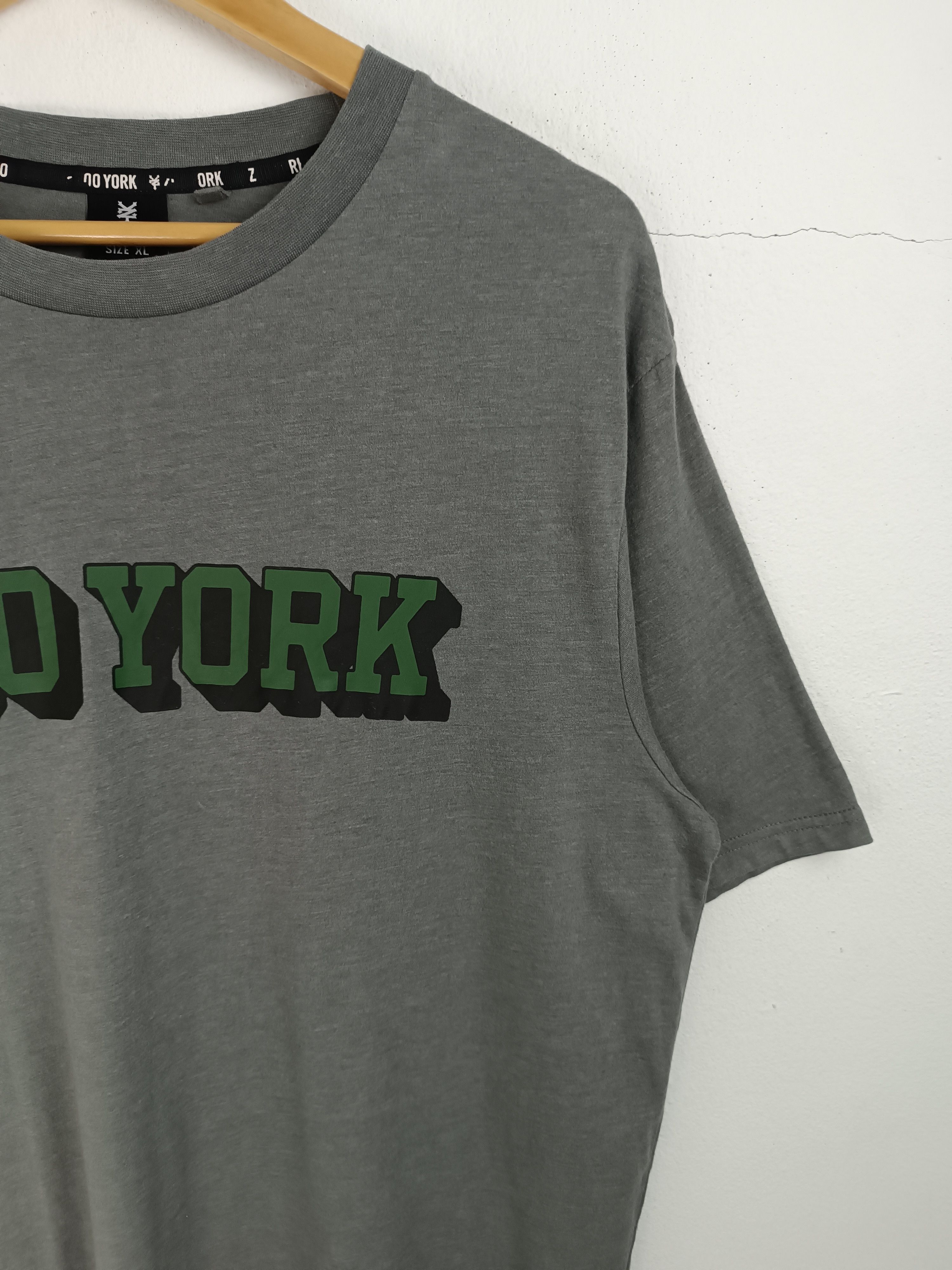 Vintage VINTAGE ZOO YORK SPELLOUT LOGO SKATE BMX PUNK GRUNGE TEE Size US L / EU 52-54 / 3 - 6 Thumbnail