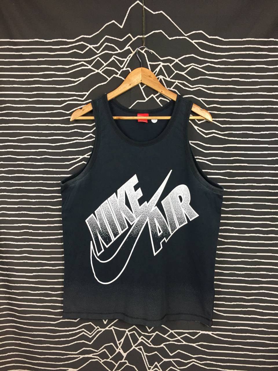 Nike Vtg Nike Air Big Logo Sleeveless Tank Top Size US L / EU 52-54 / 3 - 1 Thumbnail