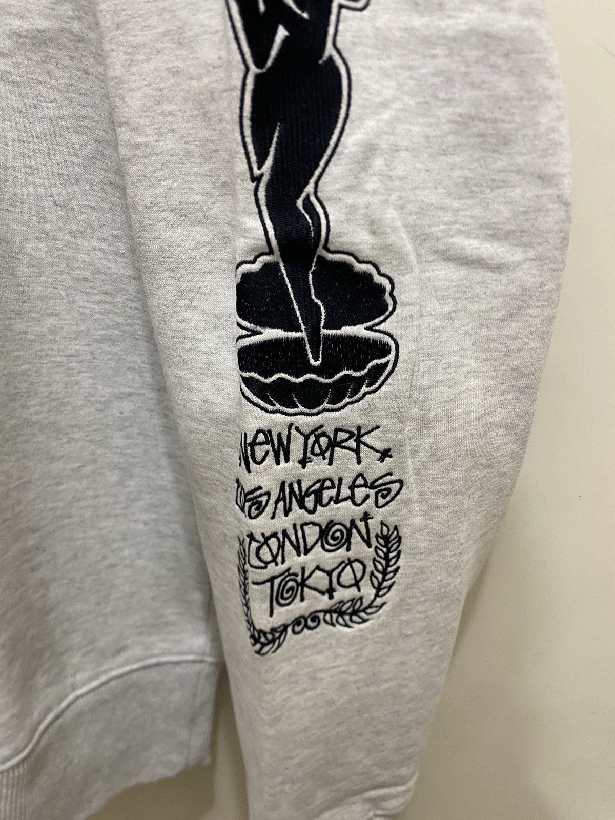 Stussy Stüssy International Tribe sweatshirt, size XL, gray, used Size US XL / EU 56 / 4 - 13 Thumbnail