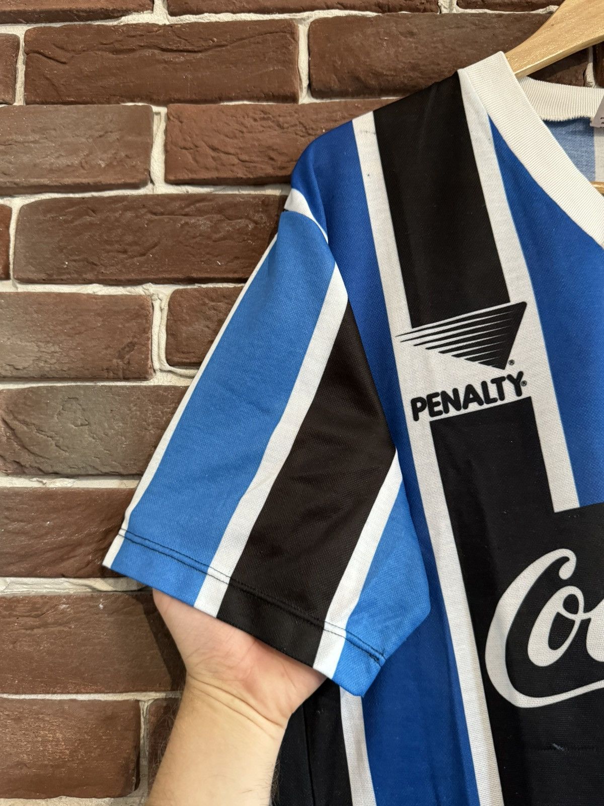 Penalty × Vintage Rare Vintage 1992/93 Gremio Home Football Soccer Jersey L Size US L / EU 52-54 / 3 - 14 Thumbnail