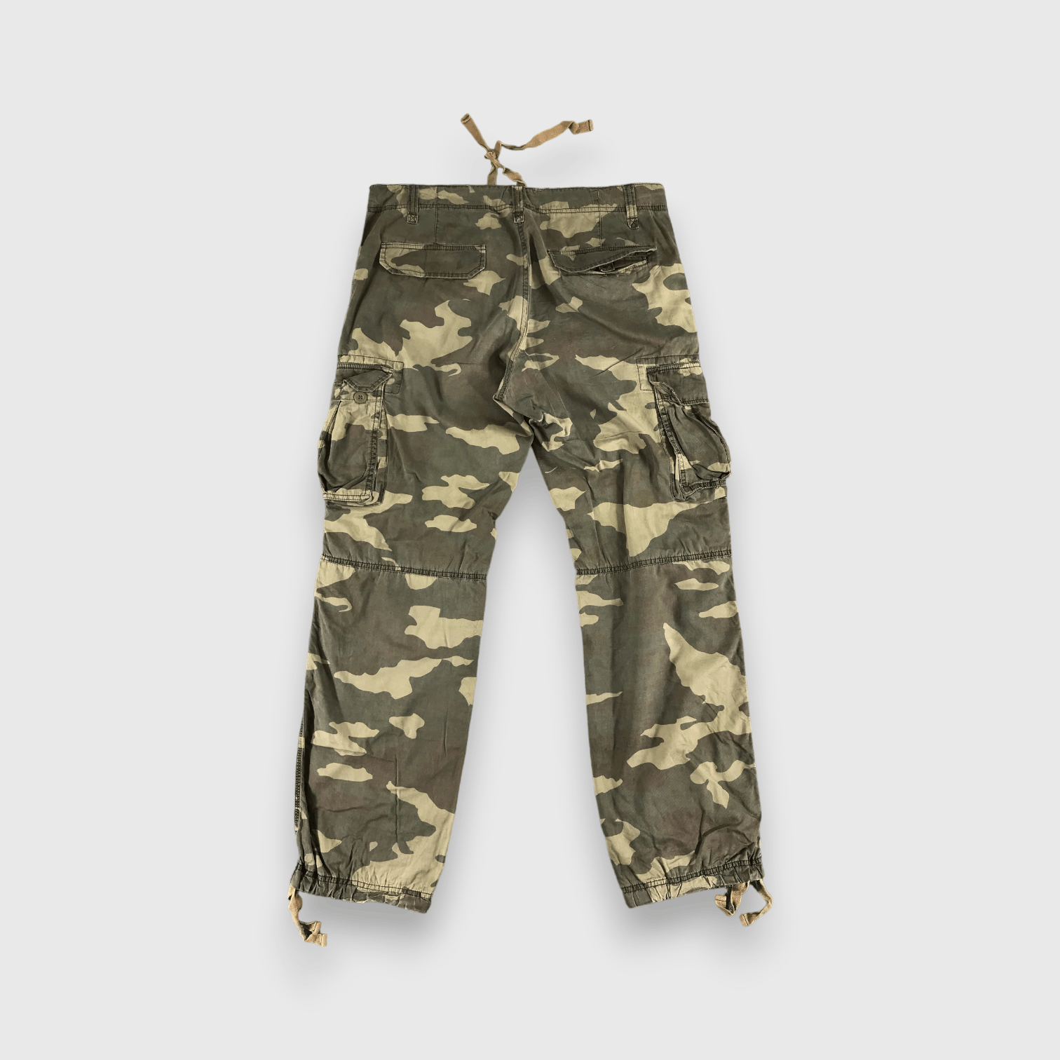Uniqlo Uniqlo Camo Multi Pocket Parachute Cargo Pant-J154 Size US 35 - 2 Thumbnail