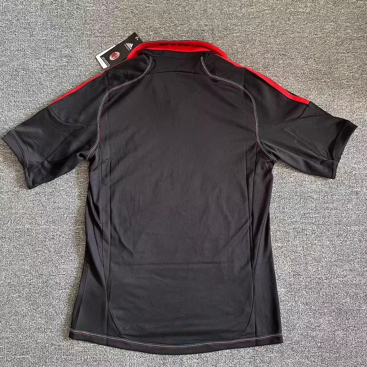 Other 2012 2013 AC Milan Jersey Size US XL / EU 56 / 4 - 2 Thumbnail