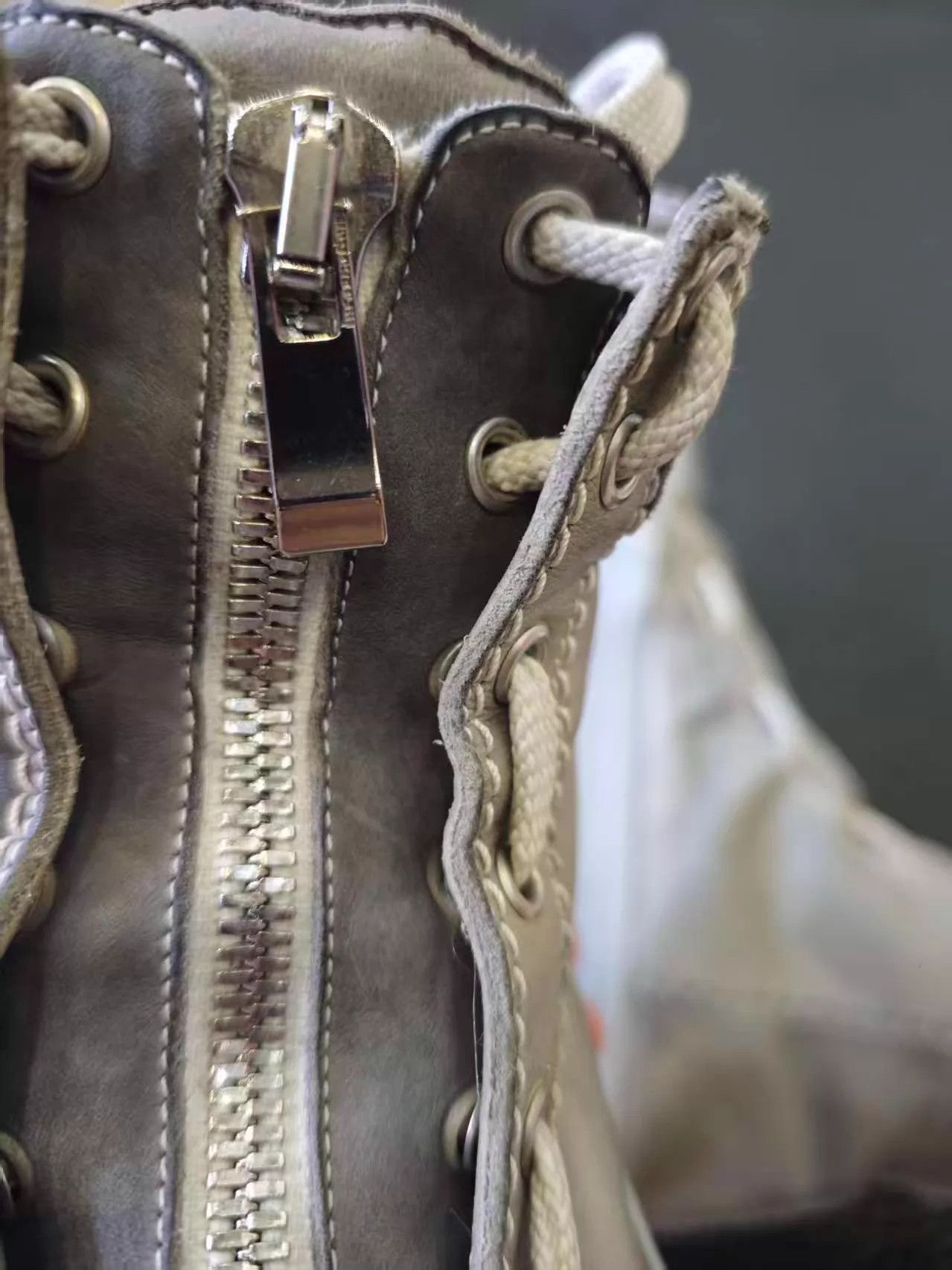 Incarnation incarnation horsehide hi-top artisan sneaker 43 worn Size US 10 / EU 43 - 8 Thumbnail
