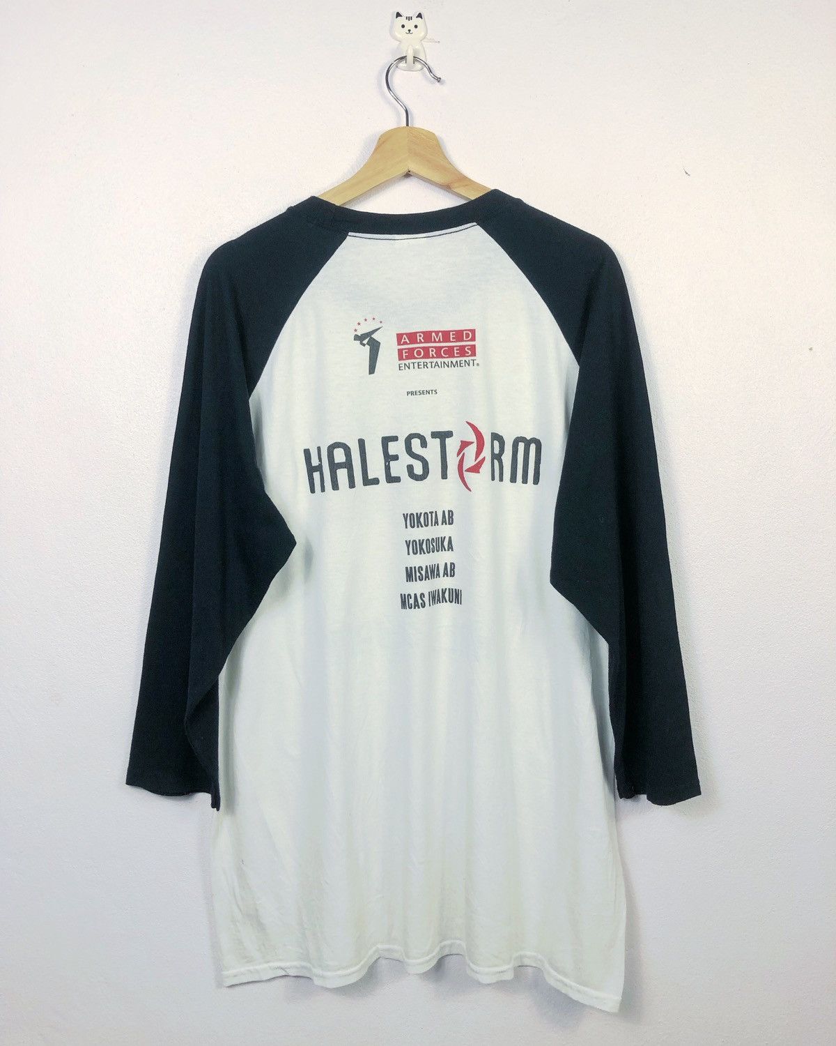 Band Tees Rare Halestorm Into The Wild Life Tour 3Q Band Tee Size US XL / EU 56 / 4 - 7 Thumbnail