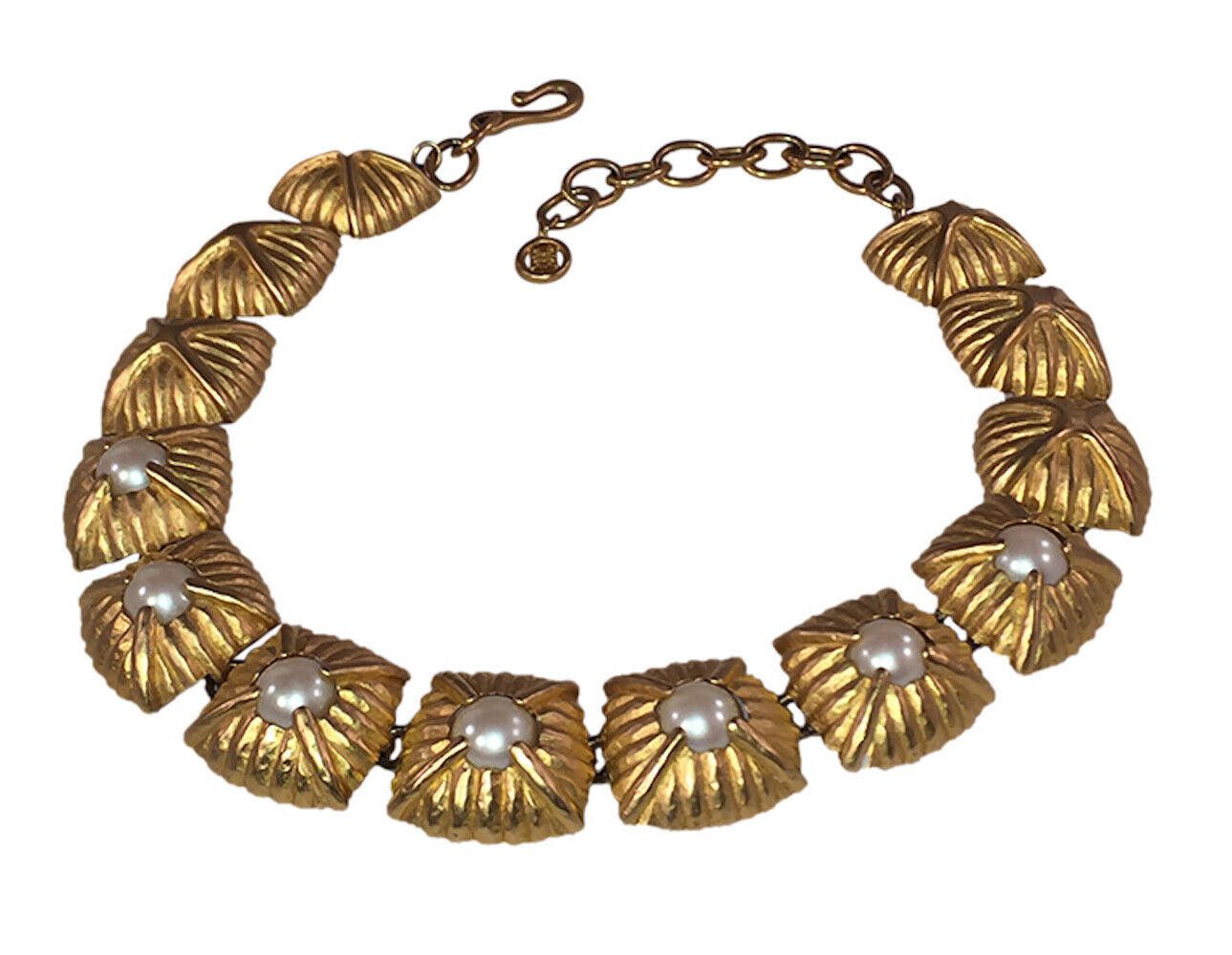 Givenchy Givenchy Runway Statement Necklace with Sea Pearl Cabochons Size ONE SIZE - 2 Thumbnail