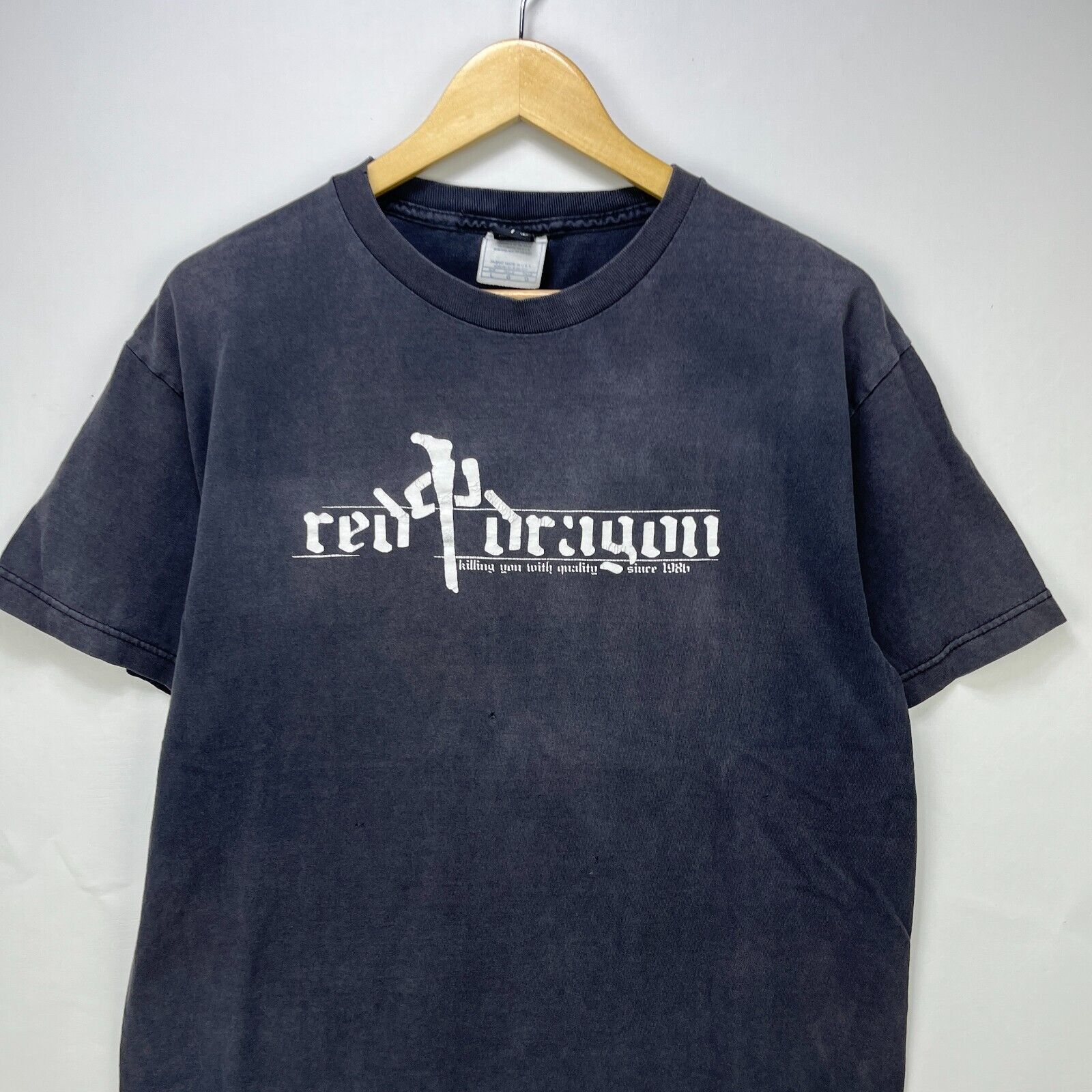 Vintage Vintage Red Dragon Skateboard Sun Faded T Shirt Large RDS Size US L / EU 52-54 / 3 - 2 Thumbnail
