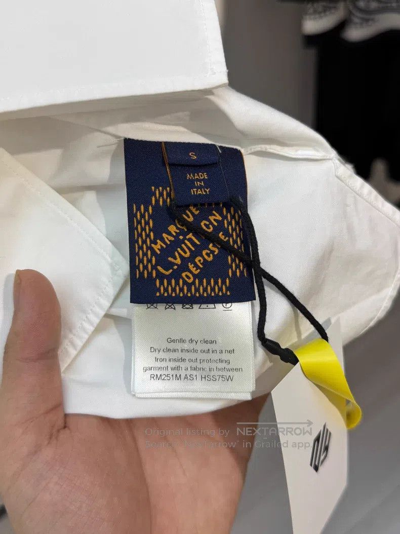 Louis Vuitton Louis Vuitton SS25 Solid Single Breasted Logo Print Short Size US S / EU 44-46 / 1 - 6 Thumbnail
