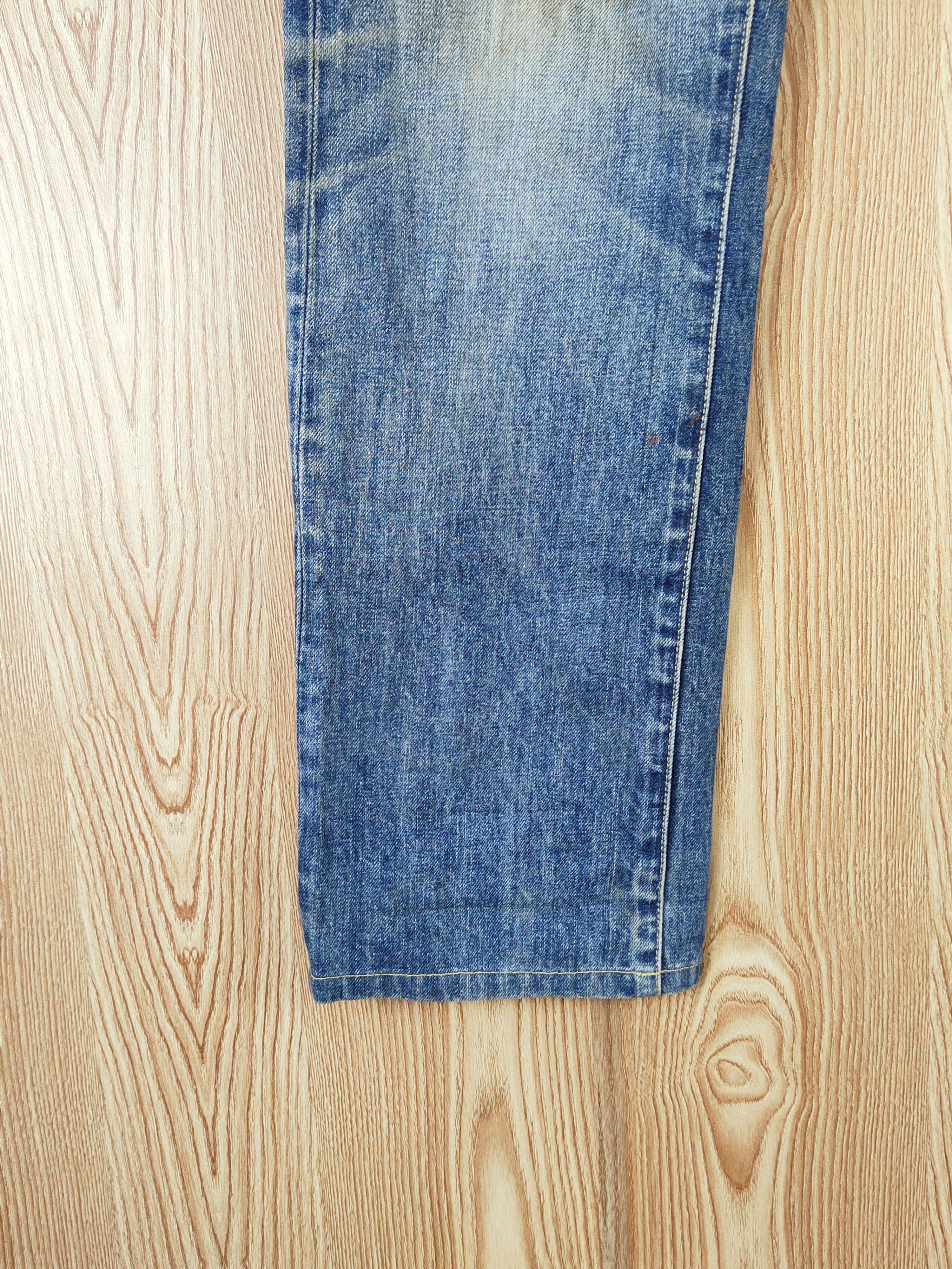 Uniqlo × Vintage Uniqlo Blue Faded Distressed Ripped Jeans Size US 34 / EU 50 - 5 Thumbnail