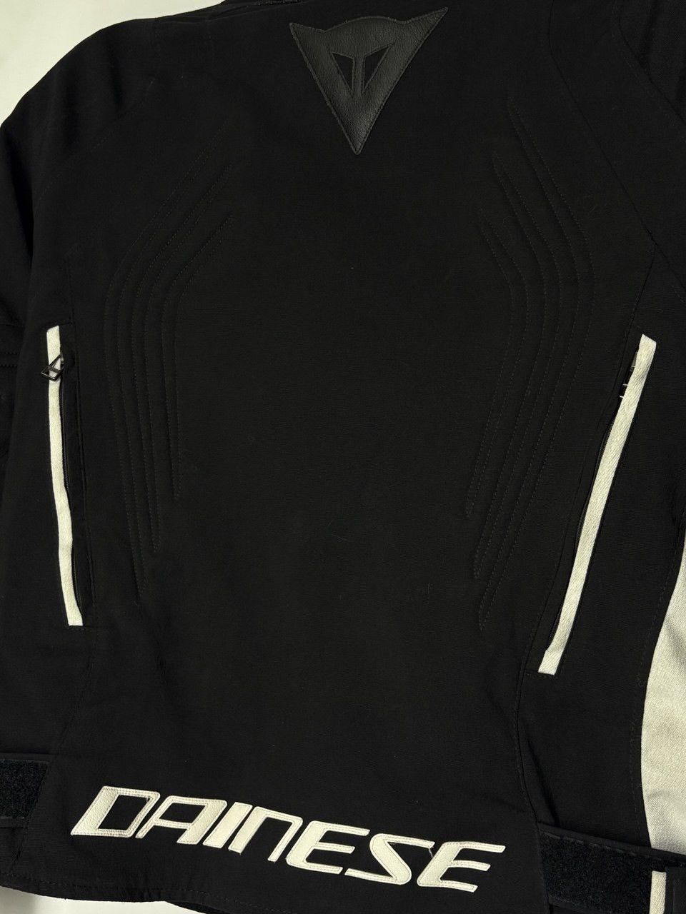 Dainese Dainese Racing 3 Waterproof Motorcycle Jacket Black White Size US L / EU 52-54 / 3 - 7 Thumbnail