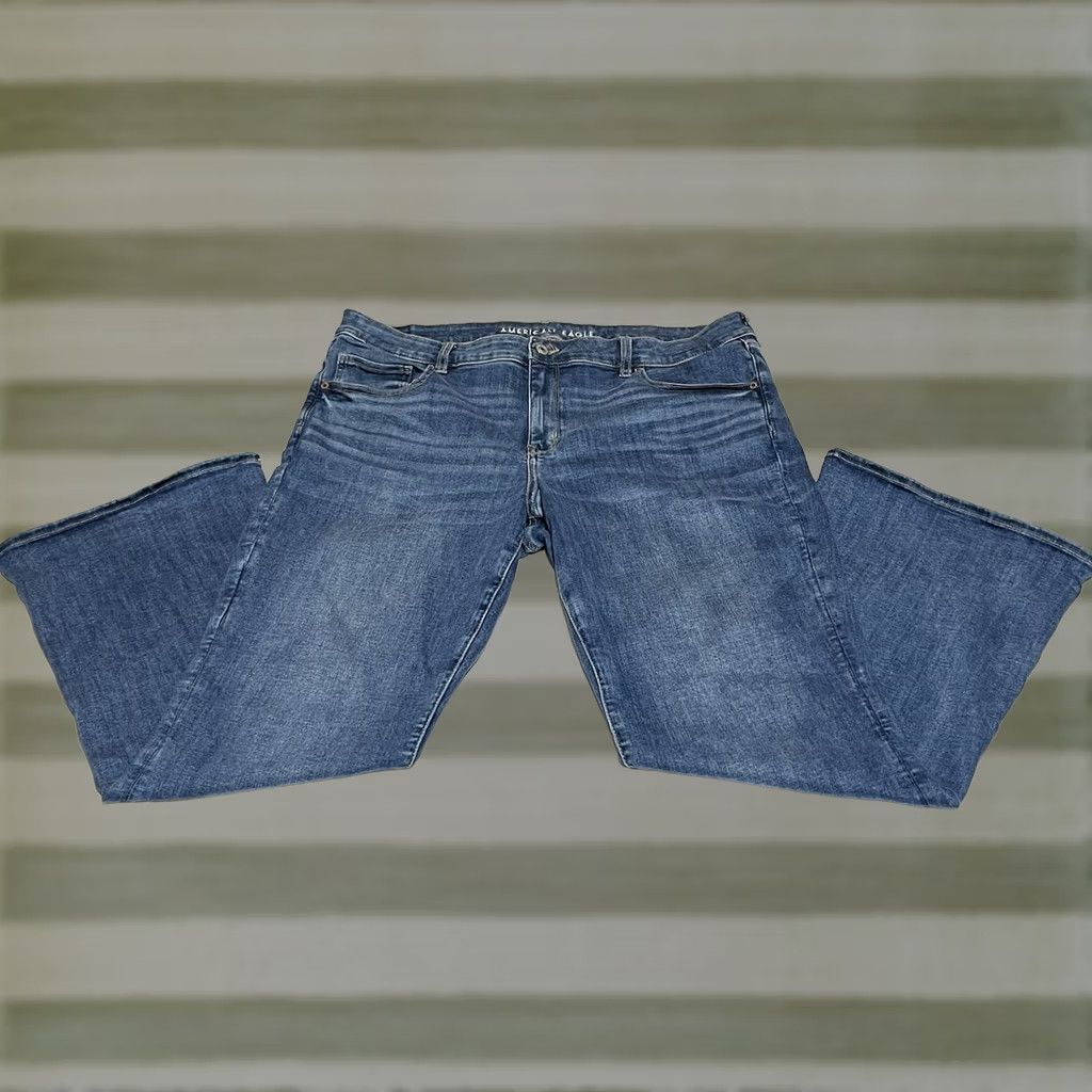 American Eagle Outfitters VINTAGE American Eagle Outfitters Kick Boot Jeans Womens 18 Short Blue Denim Bootcut Regular 38x28 Pocket Logo Zipper Stretch Replacement? Size 40" / US 18 - 1 Thumbnail
