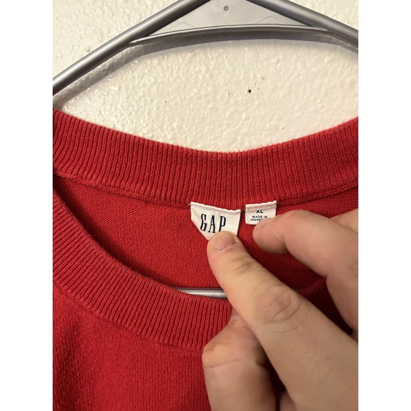 Gap GAP Women's XL Modern Red Relaxed Wedge Crewneck Sweatshirt Size XL / US 12-14 / IT 48-50 - 3 Thumbnail
