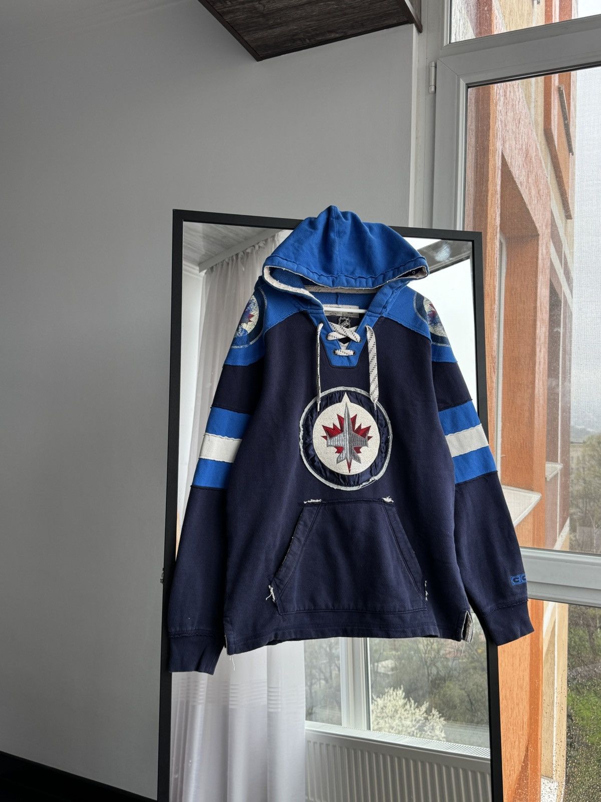 NHL × Vintage Vintage CCM NHL Winnipeg Jets Hockey Hoodie Size US M / EU 48-50 / 2 - 2 Thumbnail