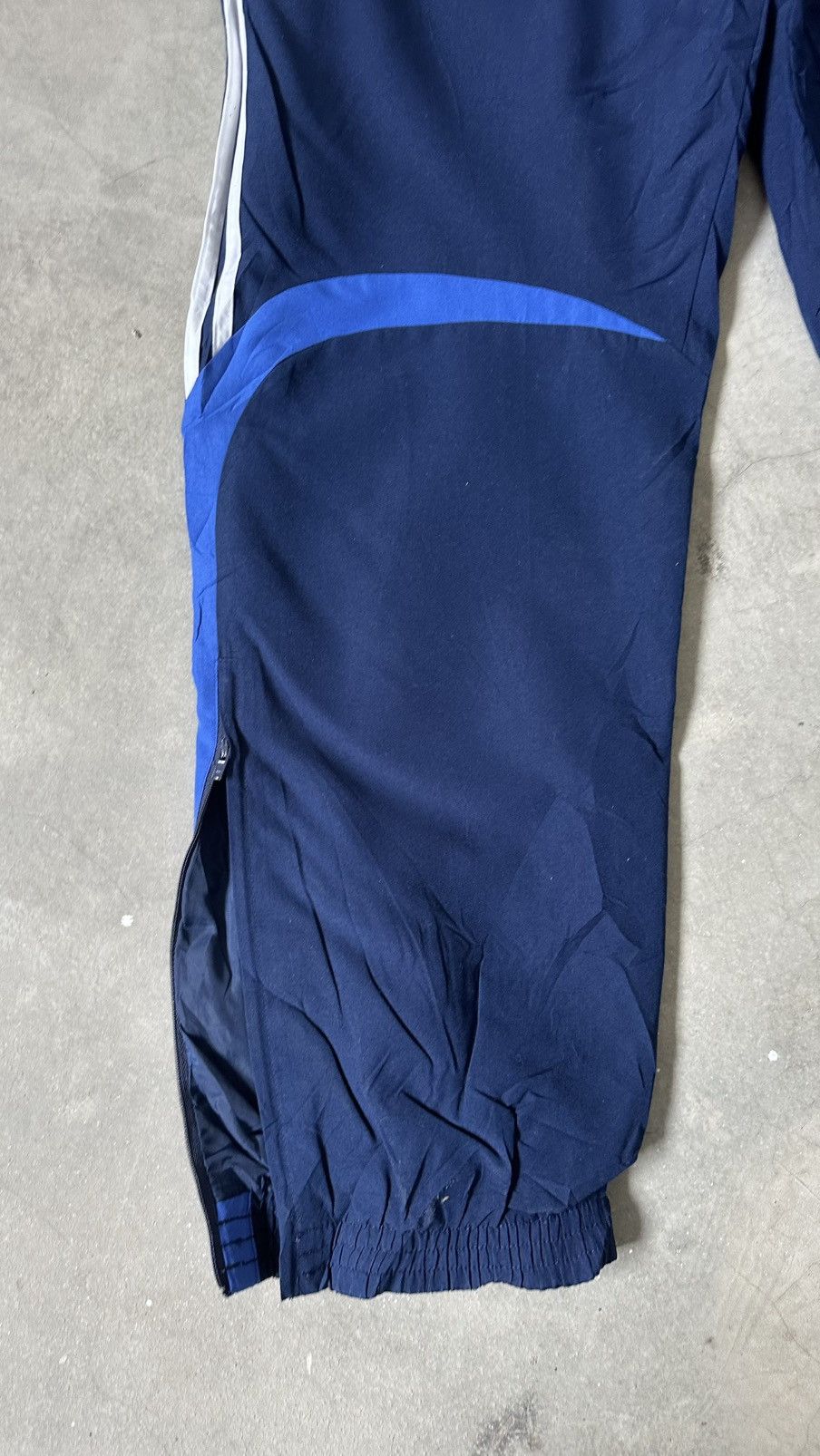 Adidas VINTAGE ADIDAS CHELSEA TRACK PANT Size US 38 / EU 54 - 13 Thumbnail