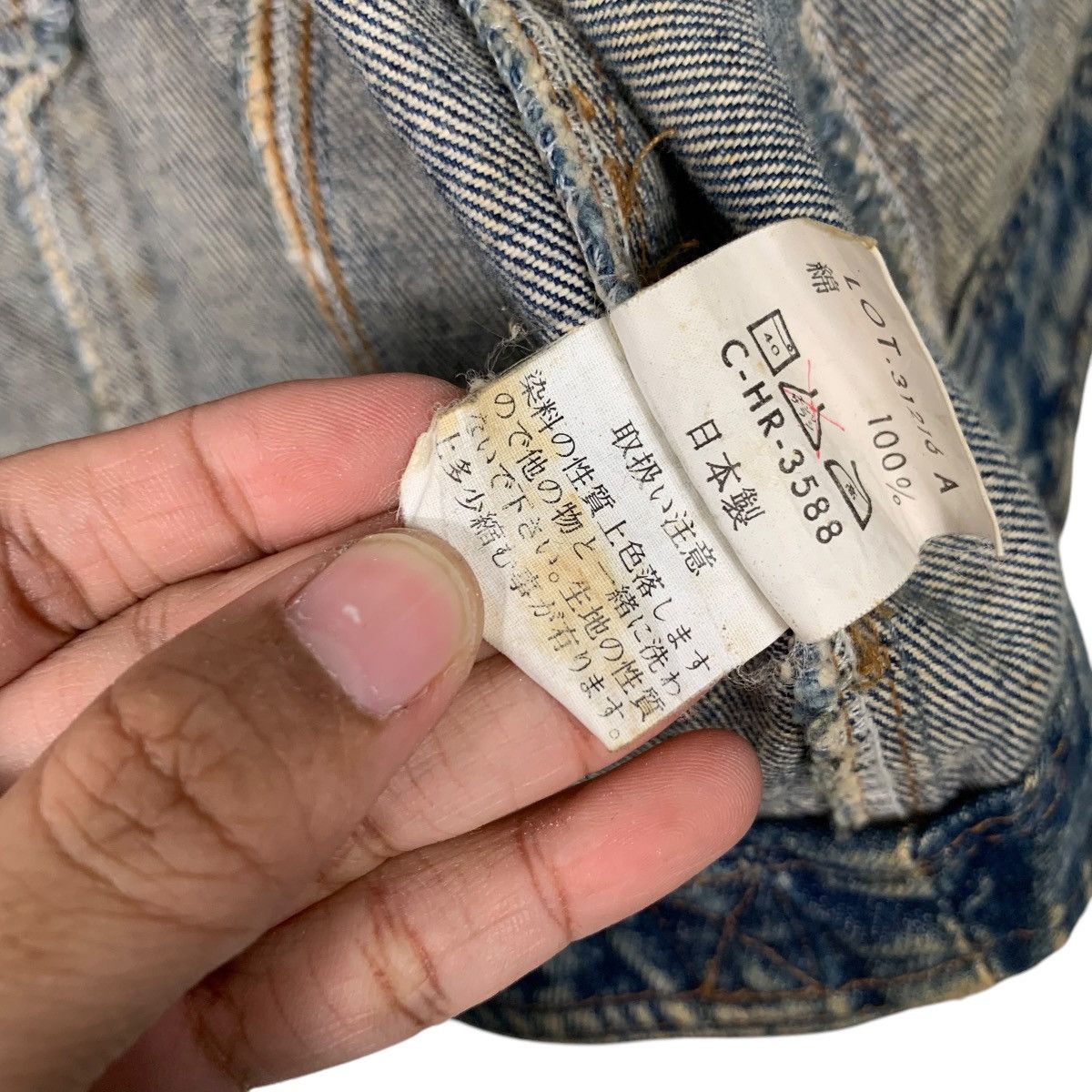 Japanese Brand Vintage CLUB & TEAM Blue Way Company Denim Jacket #2575-C116 Size US M / EU 48-50 / 2 - 18 Thumbnail