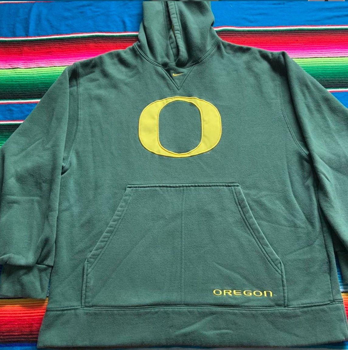 Nike × Vintage Green University of Oregon Center Swoosh Hoodie Size US M / EU 48-50 / 2 - 1 Thumbnail