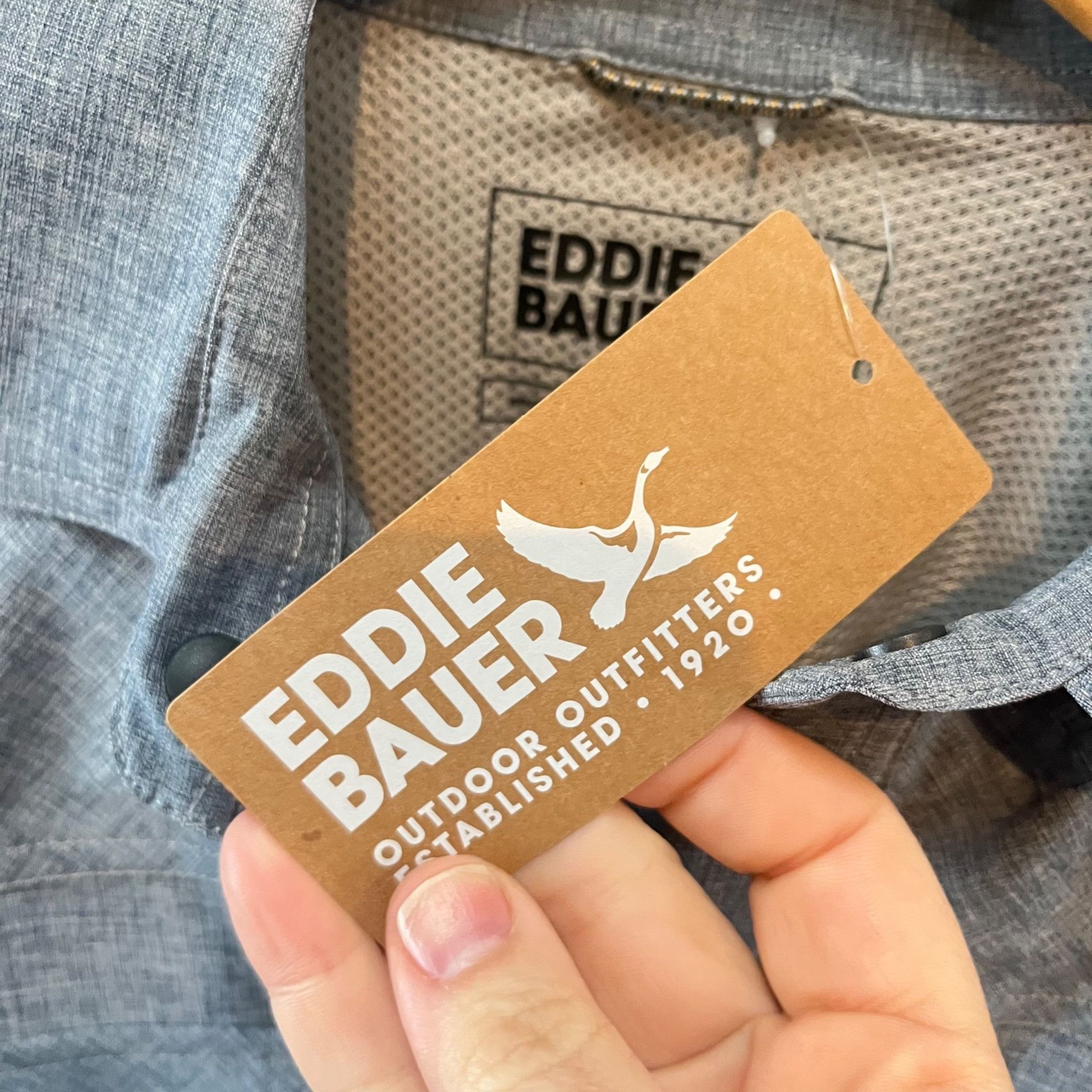 Eddie Bauer NEW Eddie Bauer's Men's Front Range Long-Sleeve Chambray Shi Size US M / EU 48-50 / 2 - 3 Thumbnail