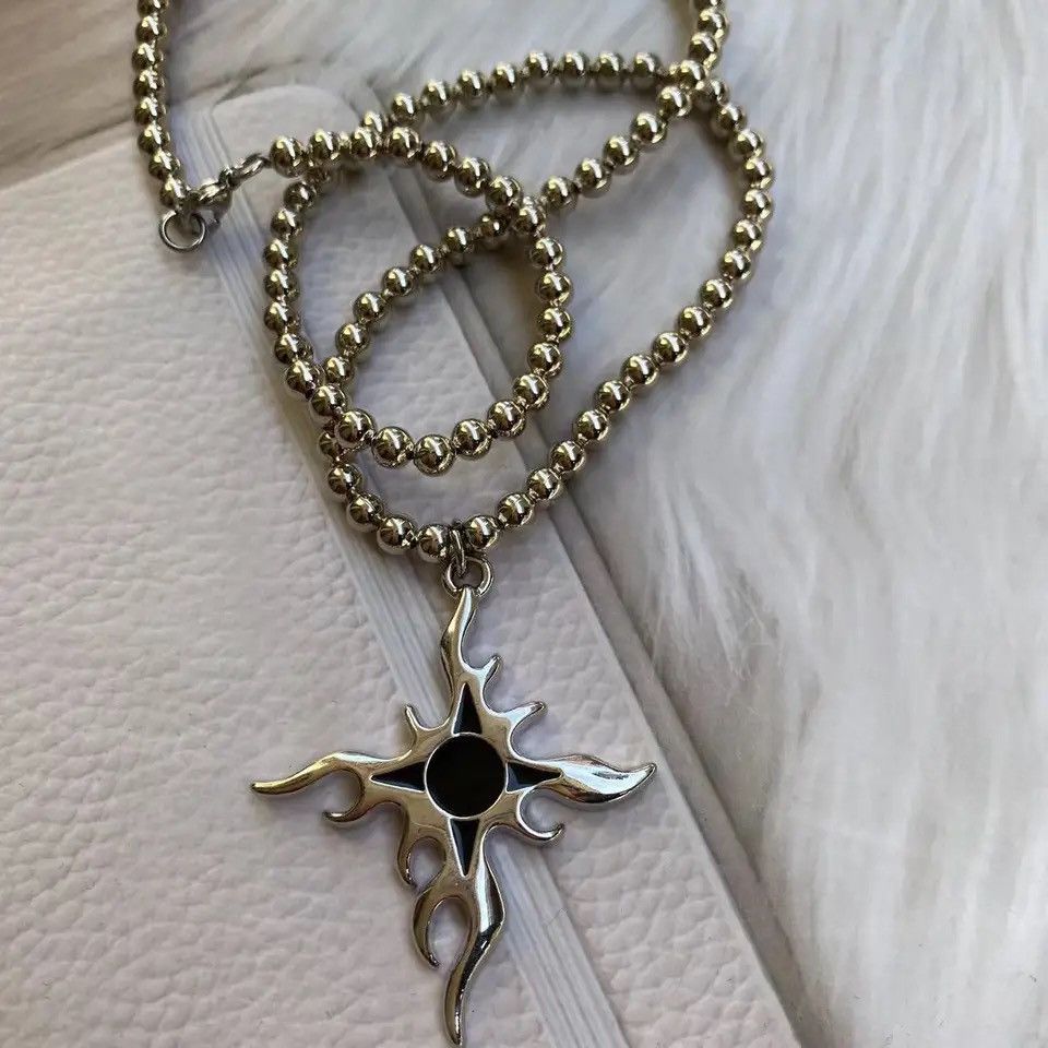 Chain x Jewelry Star Sun Flare Stainless Steel Necklace in Silver, Men's