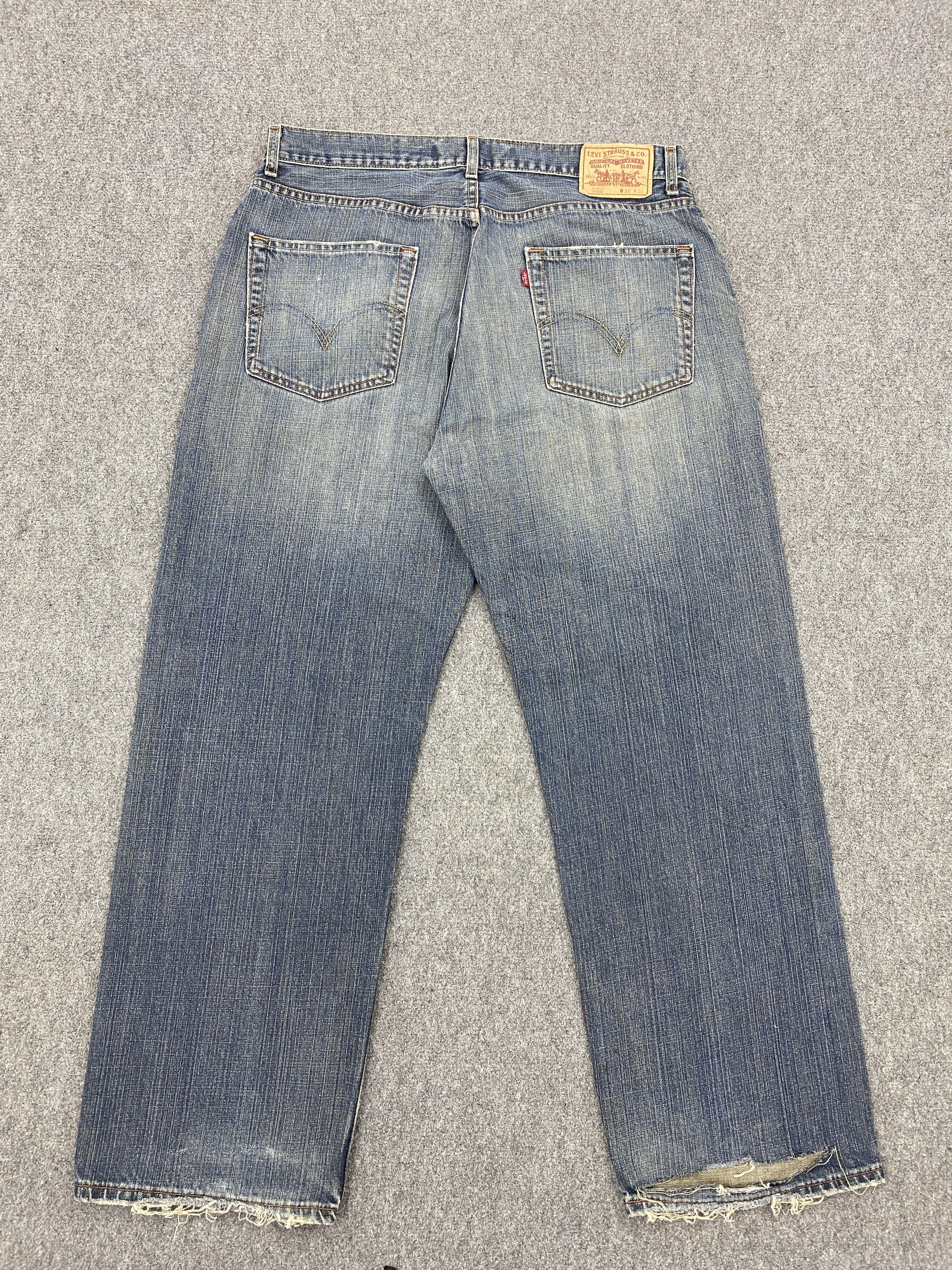Levi's Loose Straight Vintage Levis 569 Jeans DP2614 Size US 35 - 3 Thumbnail