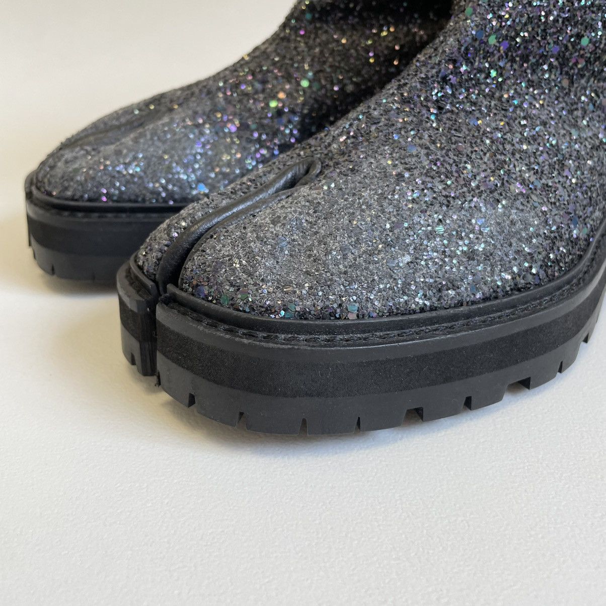 Maison Margiela A/W 19 Glitter Hunter Tabi Boots Size US 7 / IT 37 - 6 Thumbnail