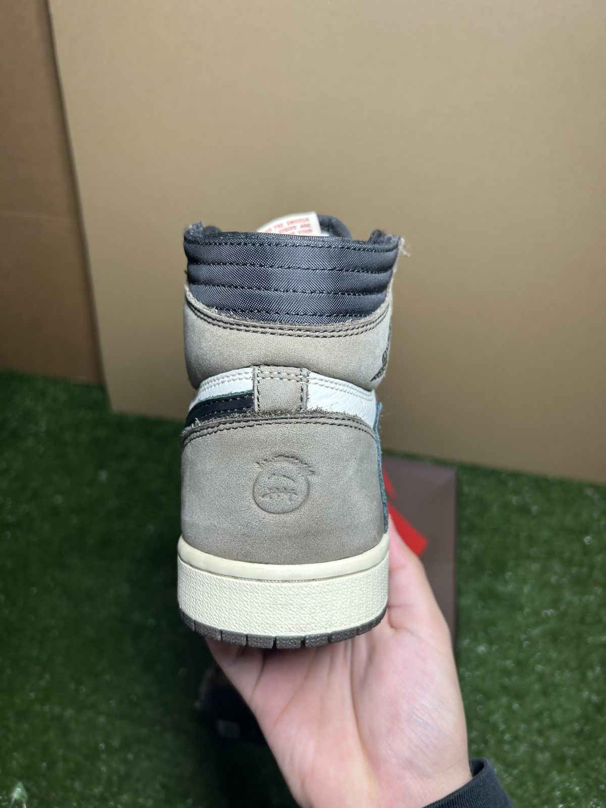 Jordan Brand × Travis Scott Jordan 1 Travis Scott Mocha High Size US 8 / EU 41 - 9 Thumbnail