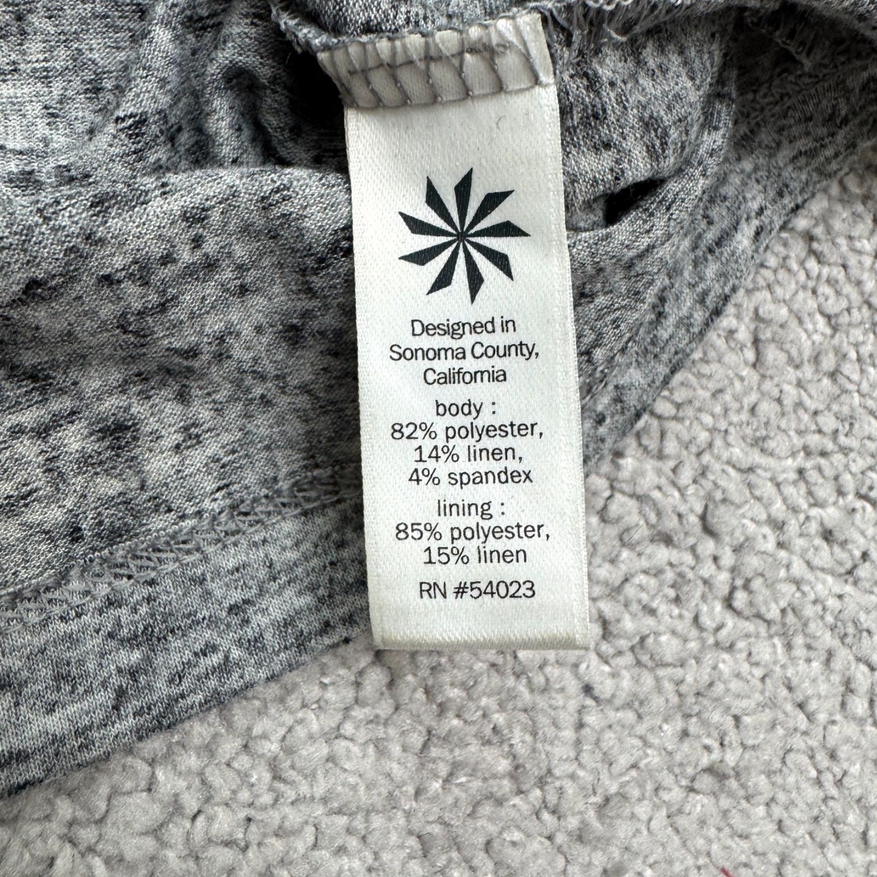 Athleta Athleta Dress Womens Small Gray Mini Sleeveless Casual Linen Spandex Polyester Knit Cut Out Back Round Neck Vintage No (note: adjust) Size S / US 4 / IT 40 - 6 Thumbnail