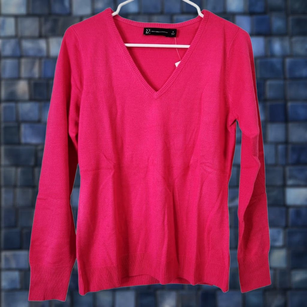 Vintage New York & Company NY&Co Womens S Sweater V-Neck Pullover Acrylic Pink Size S / US 4 / IT 40 - 1 Thumbnail