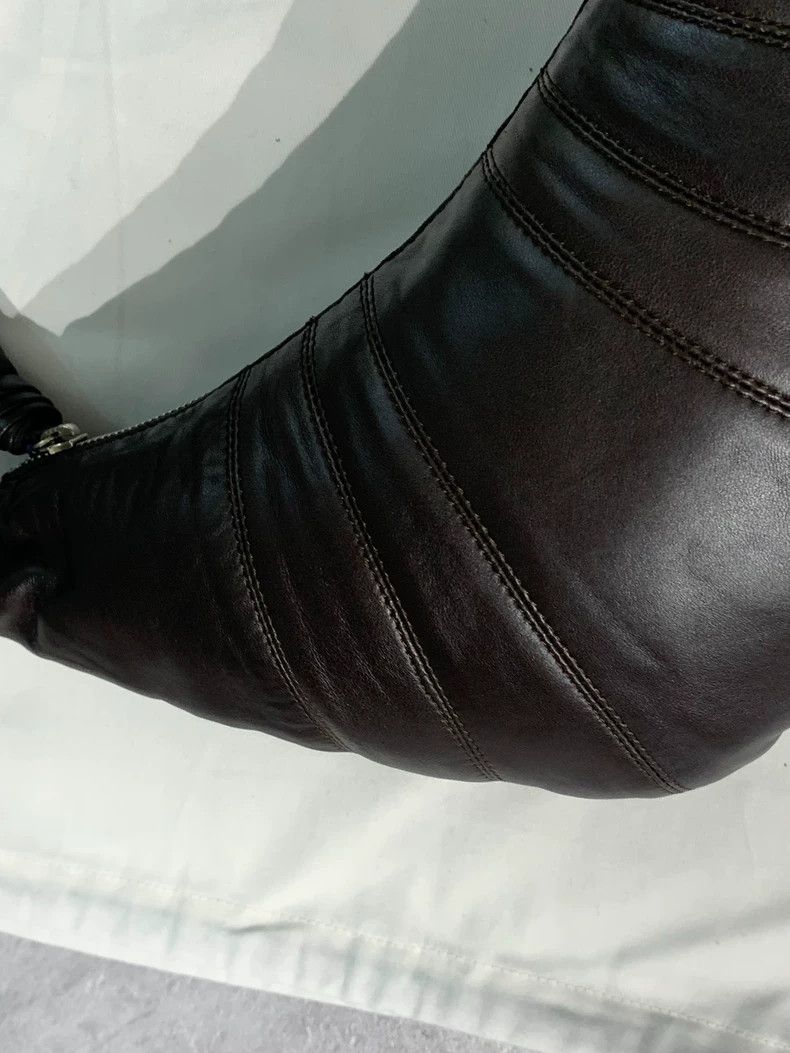 Lemaire Lemaire dark chocolate color small size lamb leather horn Size ONE SIZE - 8 Thumbnail