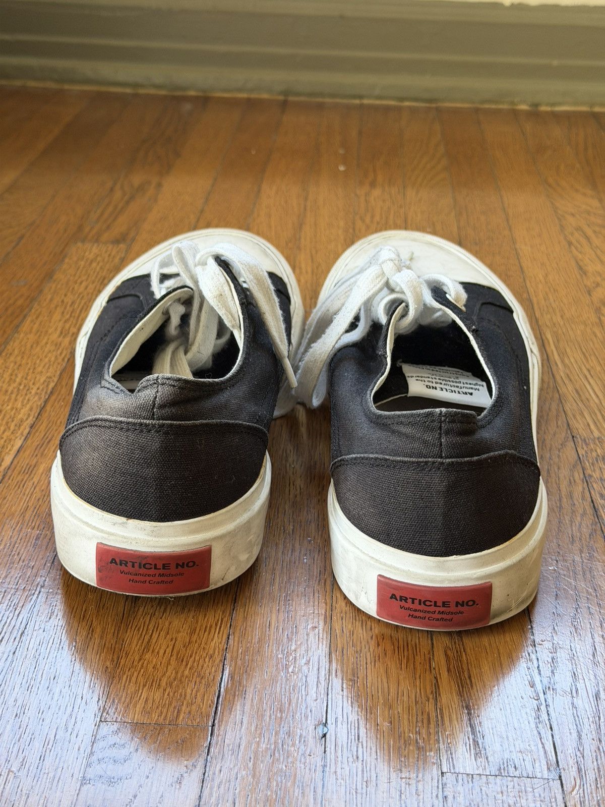 Article No. Article No 1007 sneakers Size US 12 / EU 45 - 2 Thumbnail