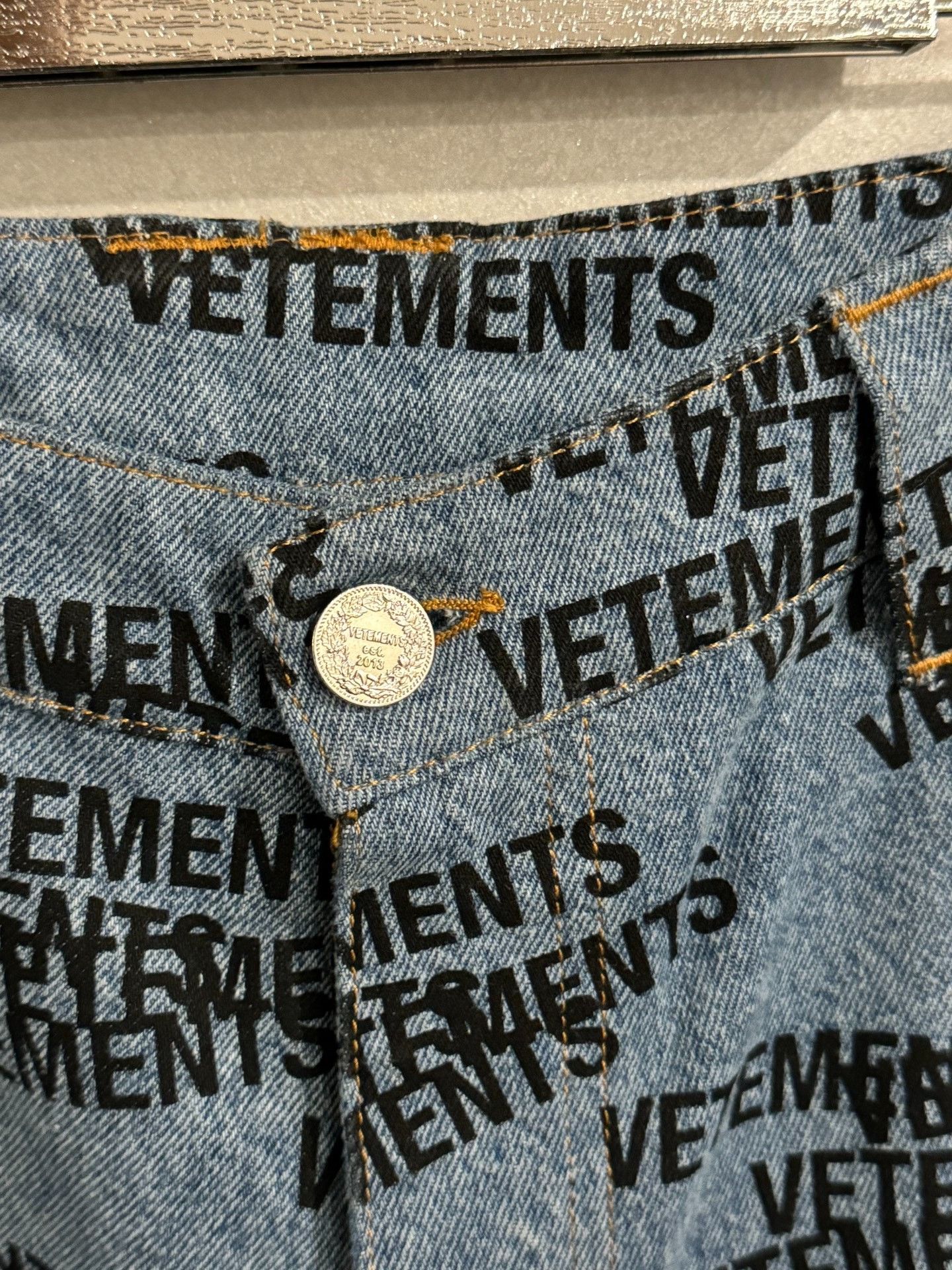 Vetements Vetements Jeans full of bullet screen jeans 2501-Nextarrow Size US 32 / EU 48 - 4 Thumbnail